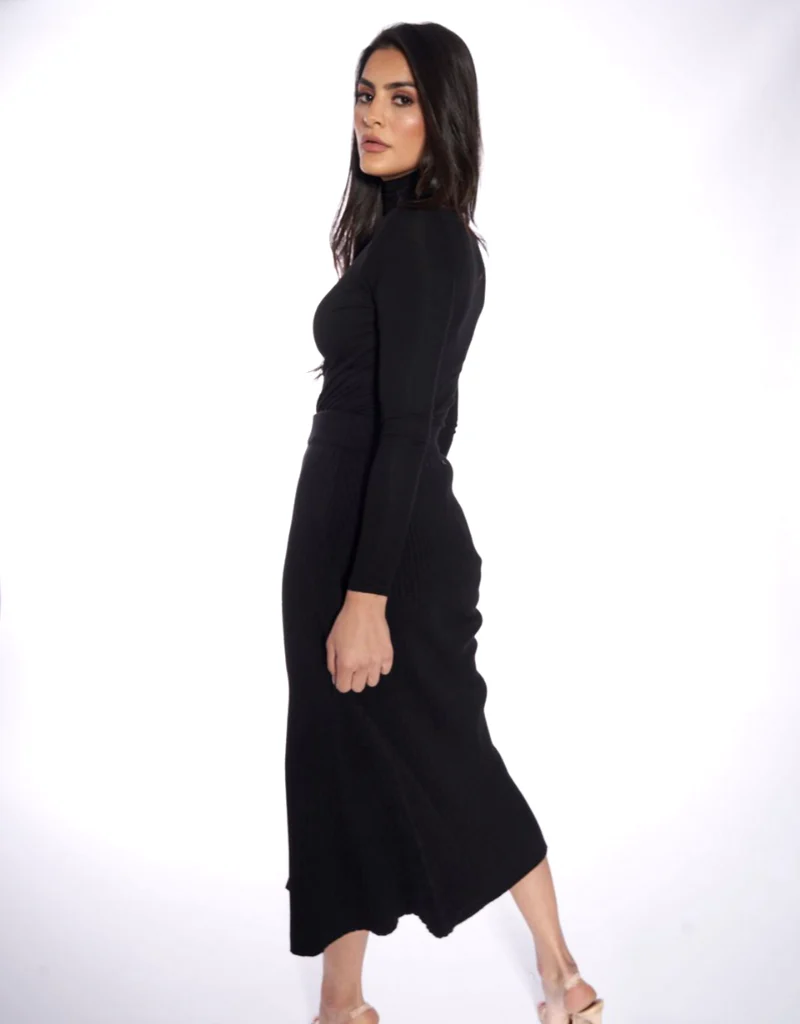 A Line Knit Midi Skirt - Image 11