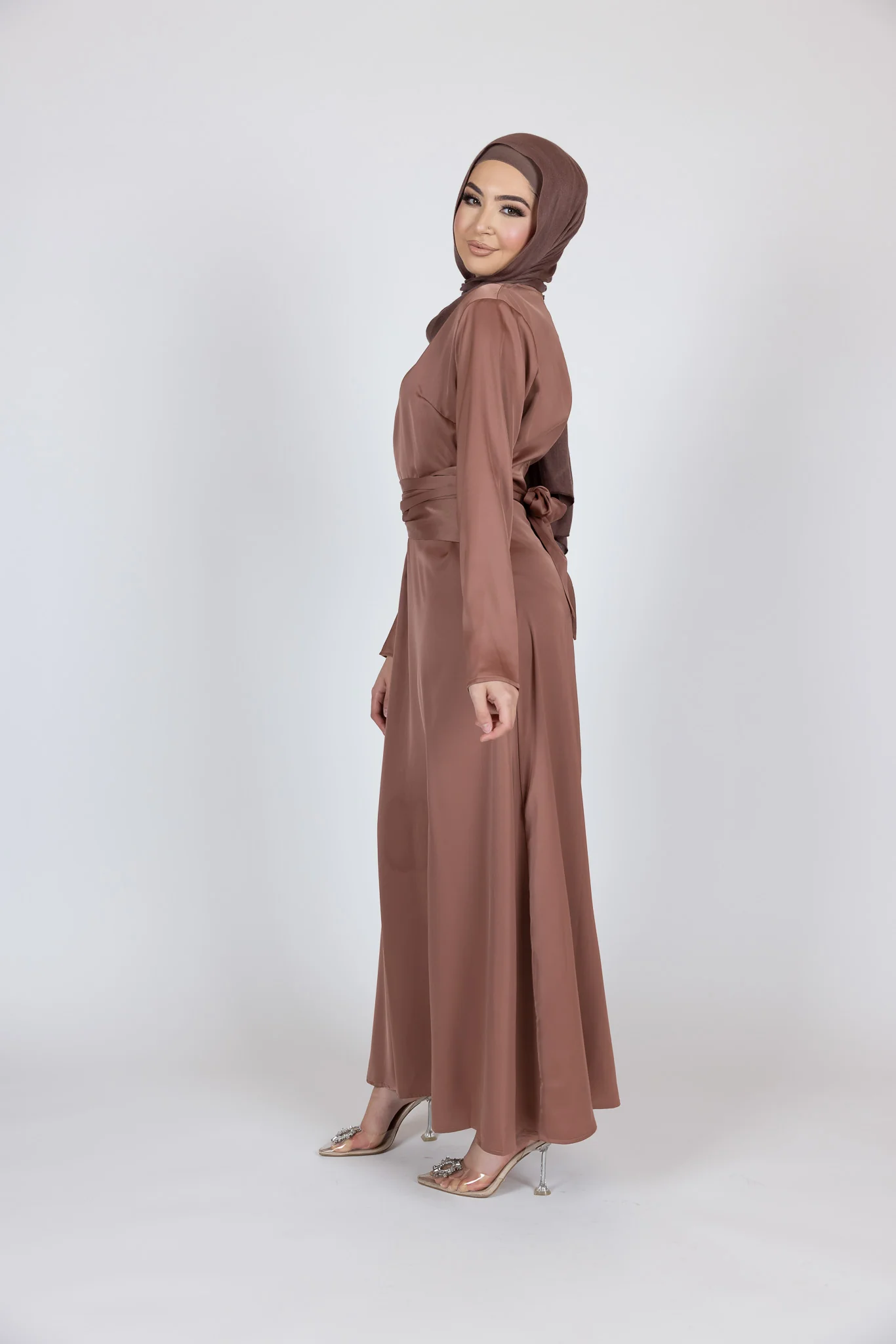 Abril Satin Tie Abaya - Image 14