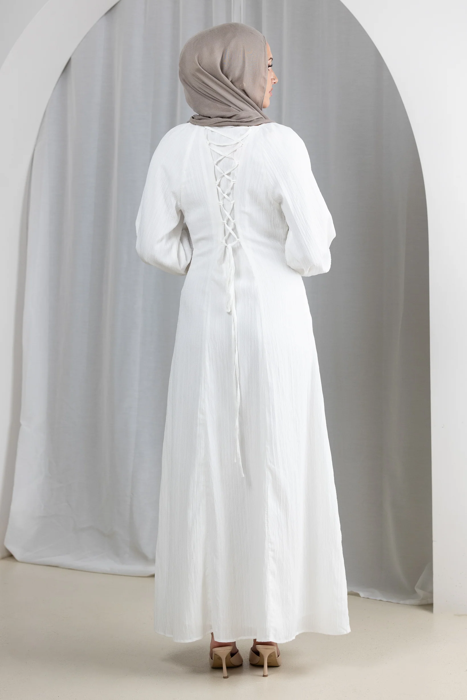 Areem Lace Back Maxi Dress - Image 8