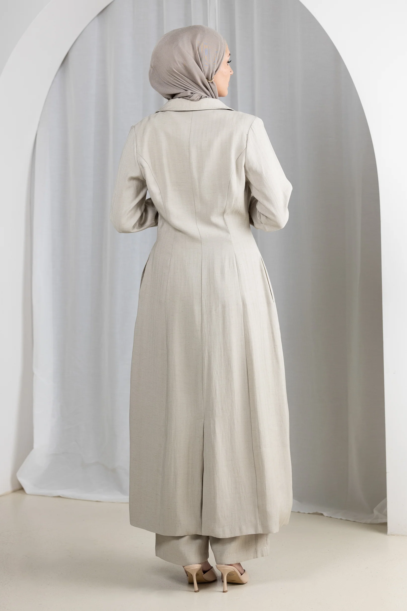 Areem Lightweight Trench - Image 5