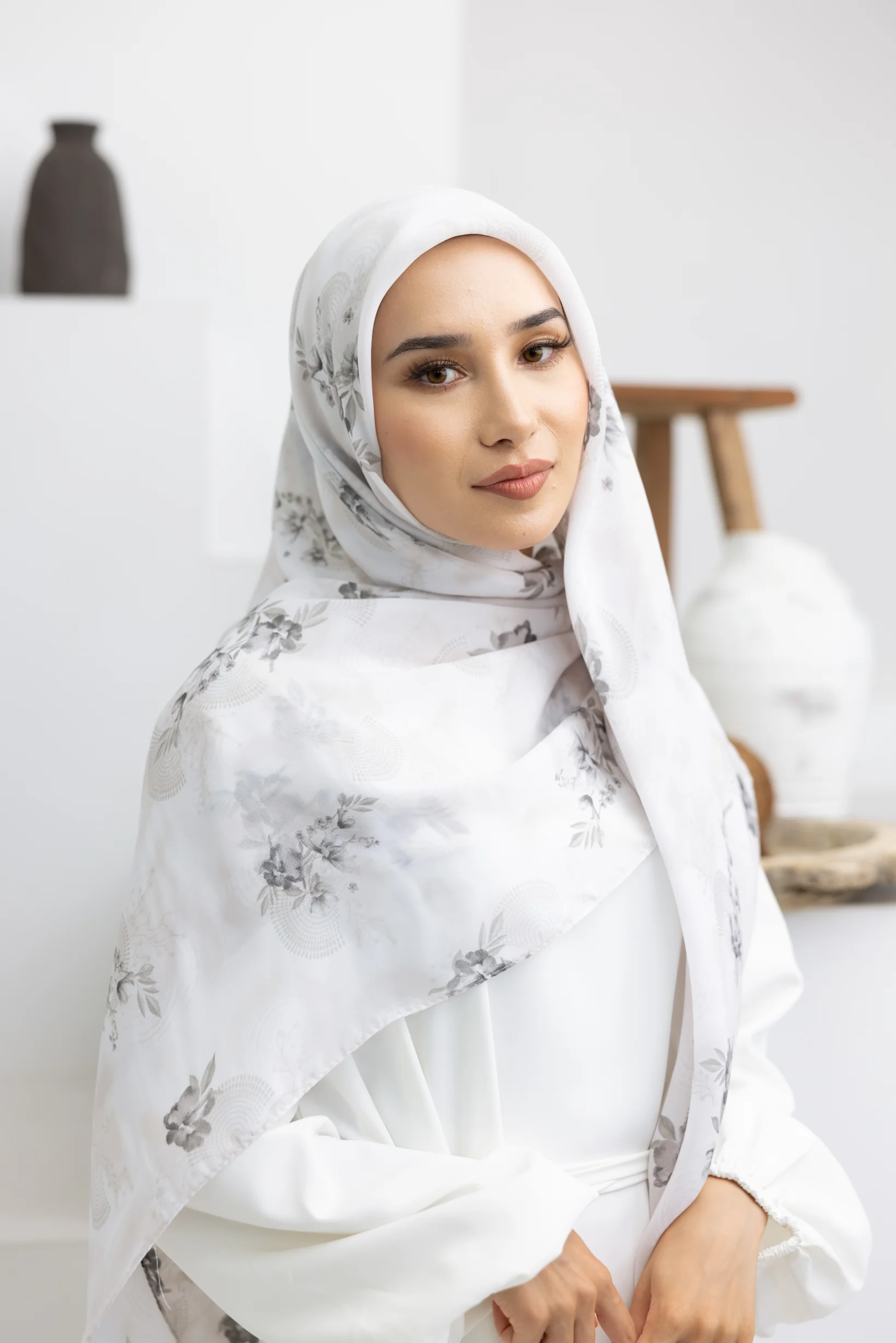Aster Square Print Shawl - Image 5