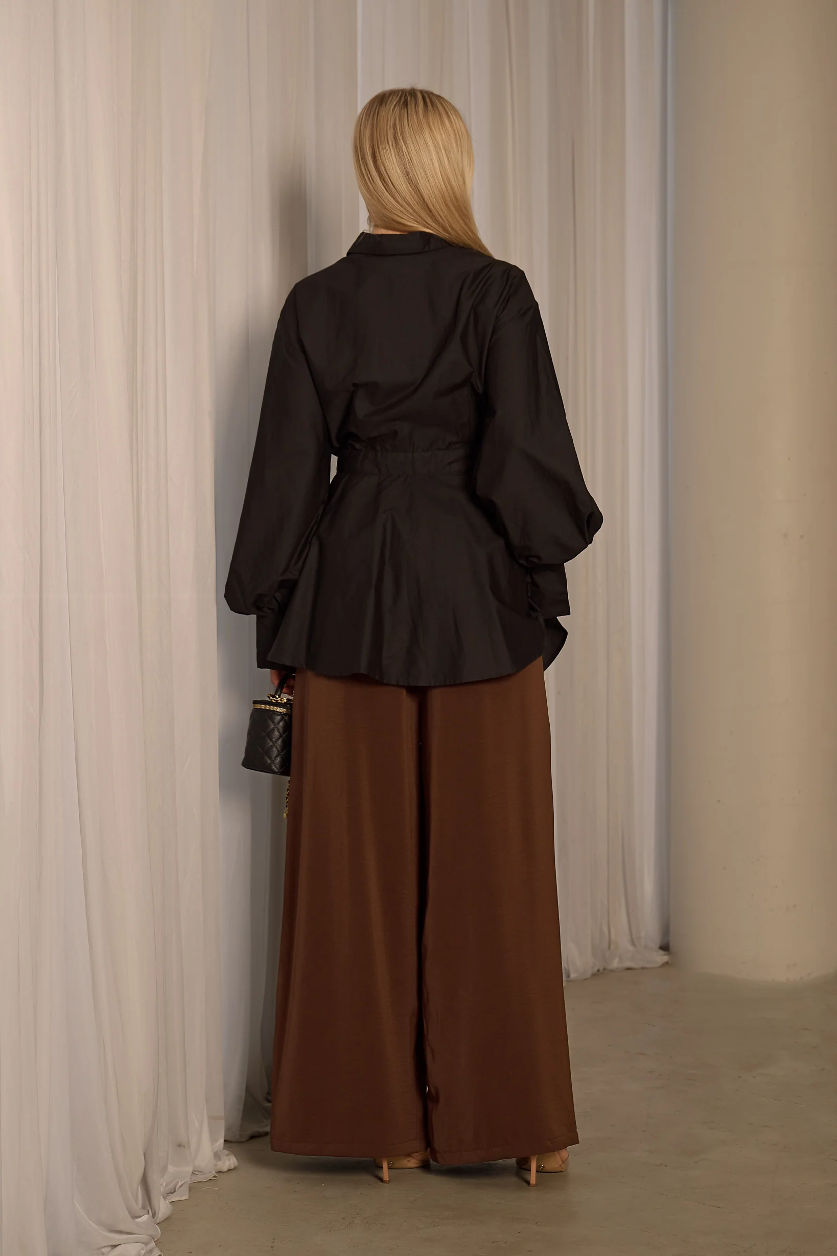 Aurum Velis Shirt - Image 15