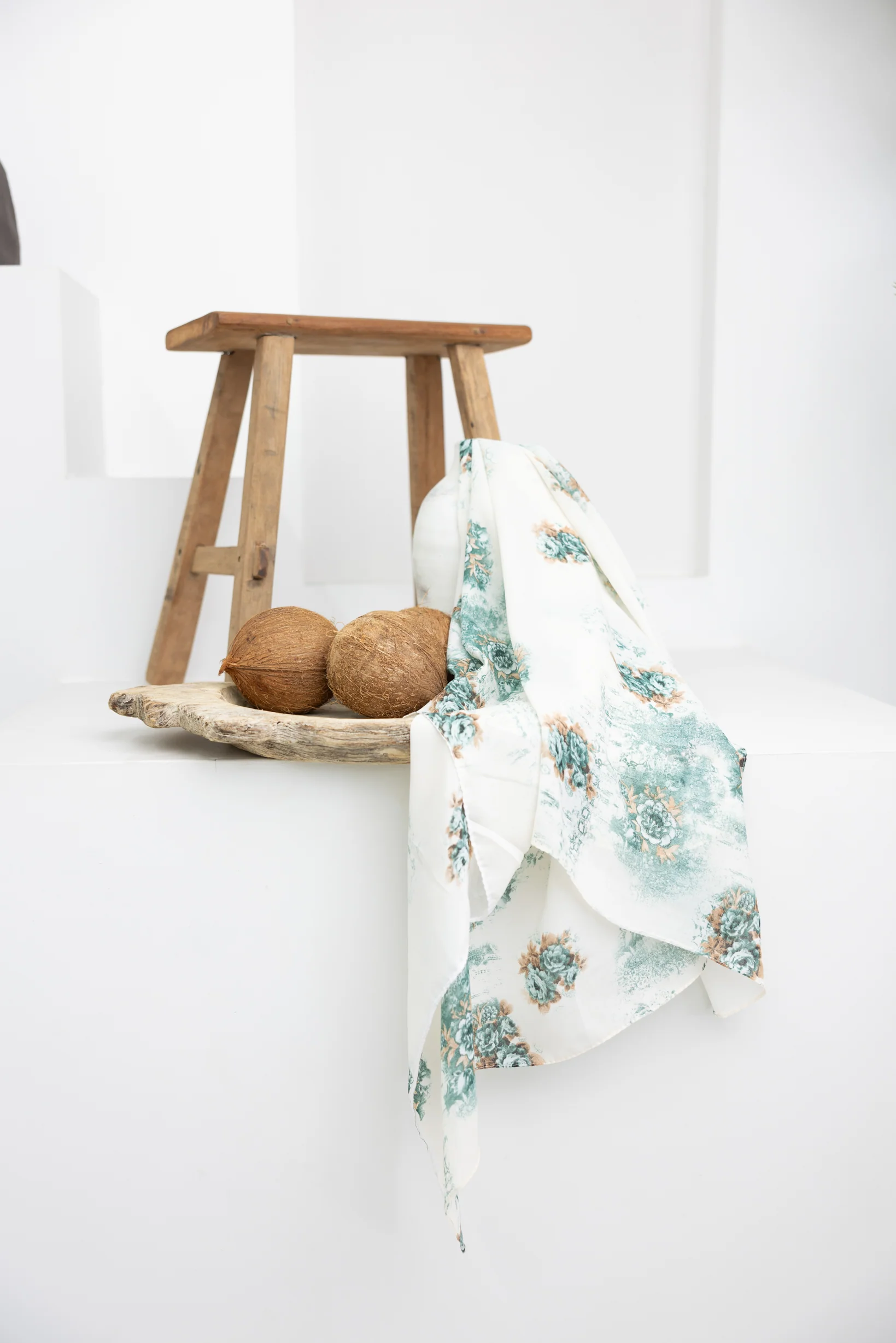 Blossom Square Print Shawl - Image 10