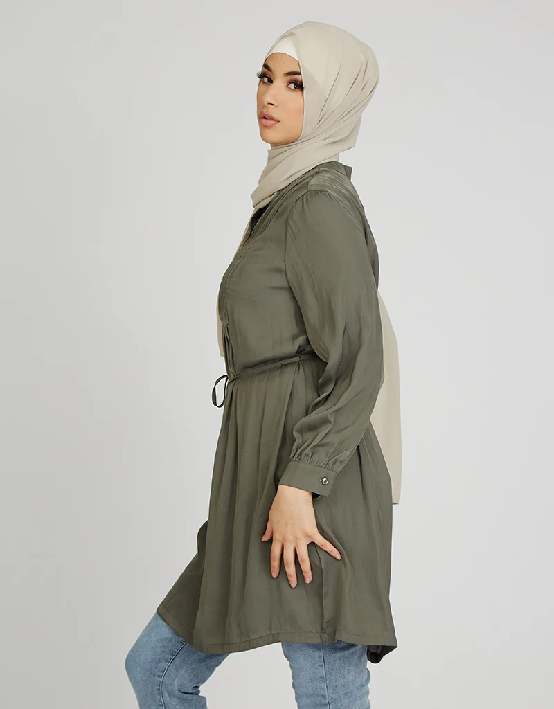 Box Pleat Blouse - Image 17