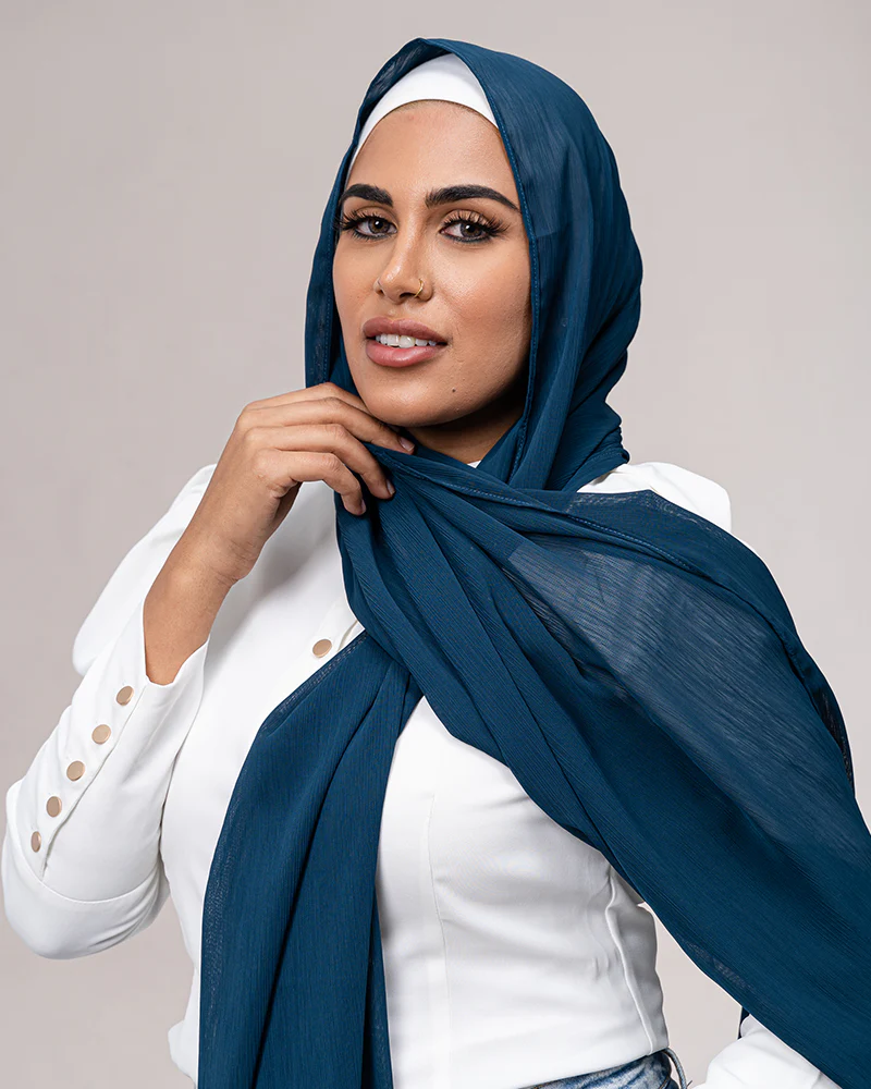 Caspian Shawl - Dark Shades - Image 11
