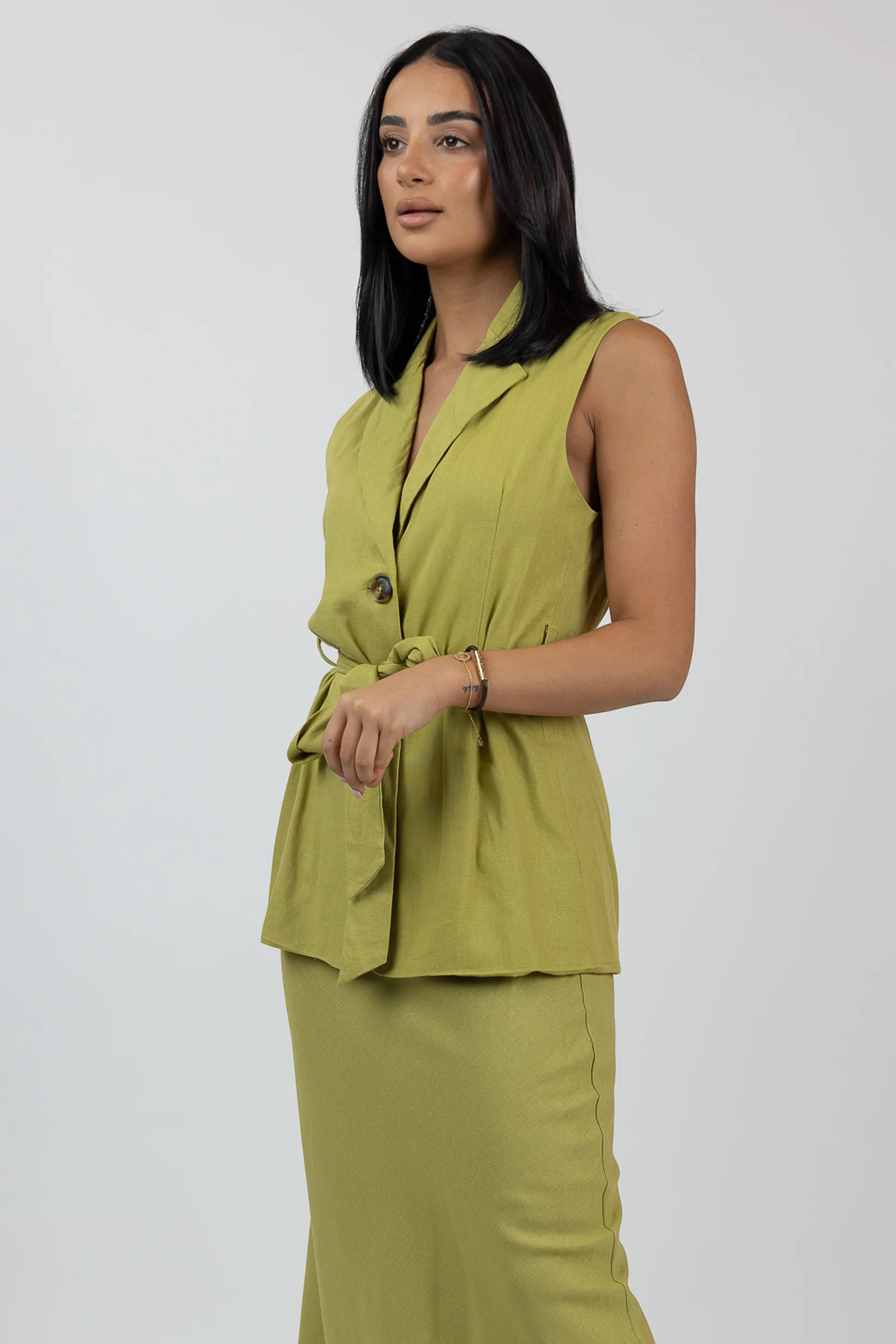 Charlotte Linen Vest - Image 3