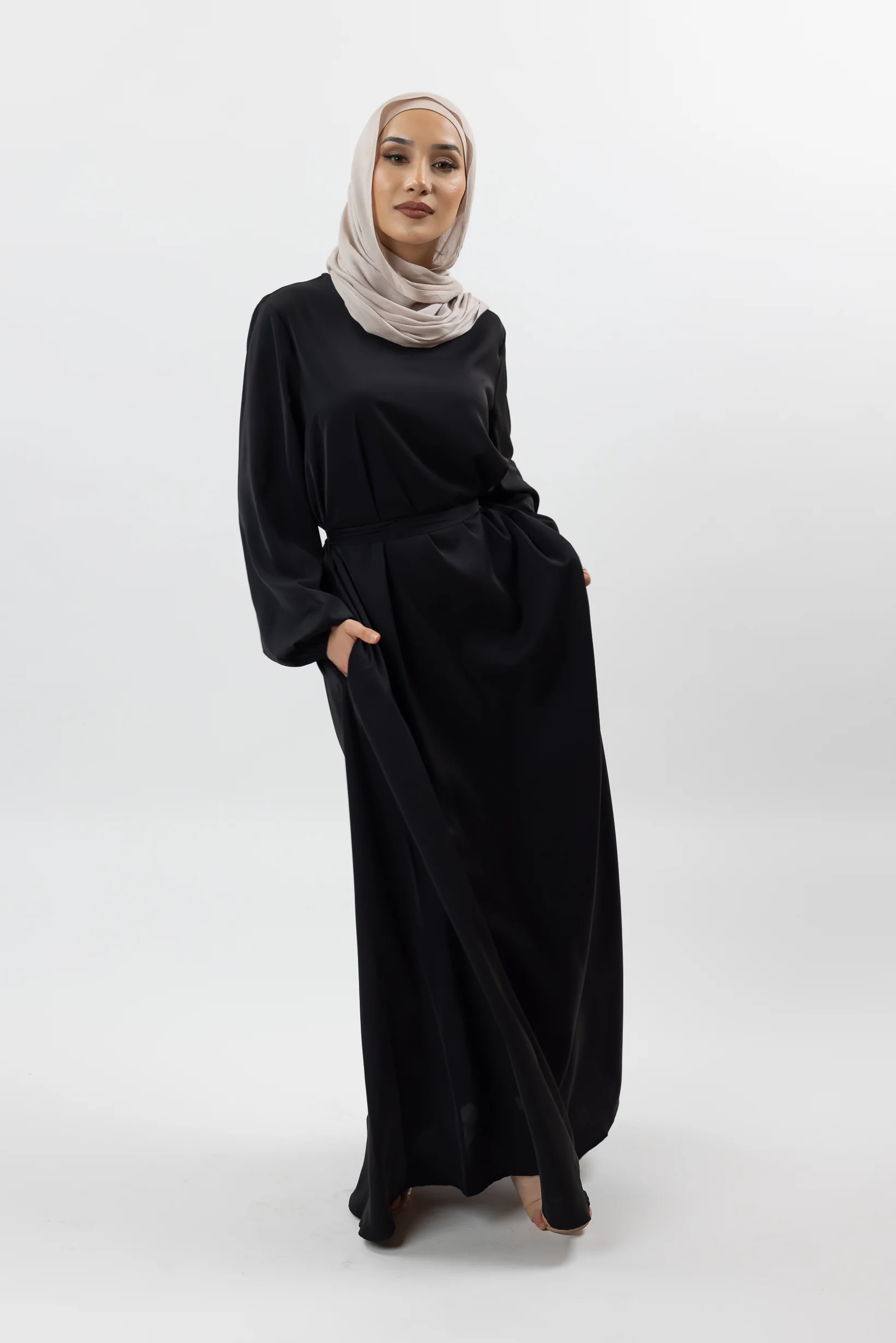 Closed Sleeve Abaya - Shades of Black - Image 6