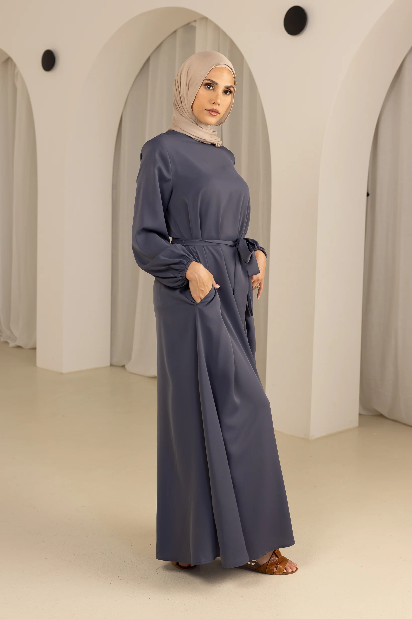 Closed Sleeve Abaya - Shades of Blue - Image 6