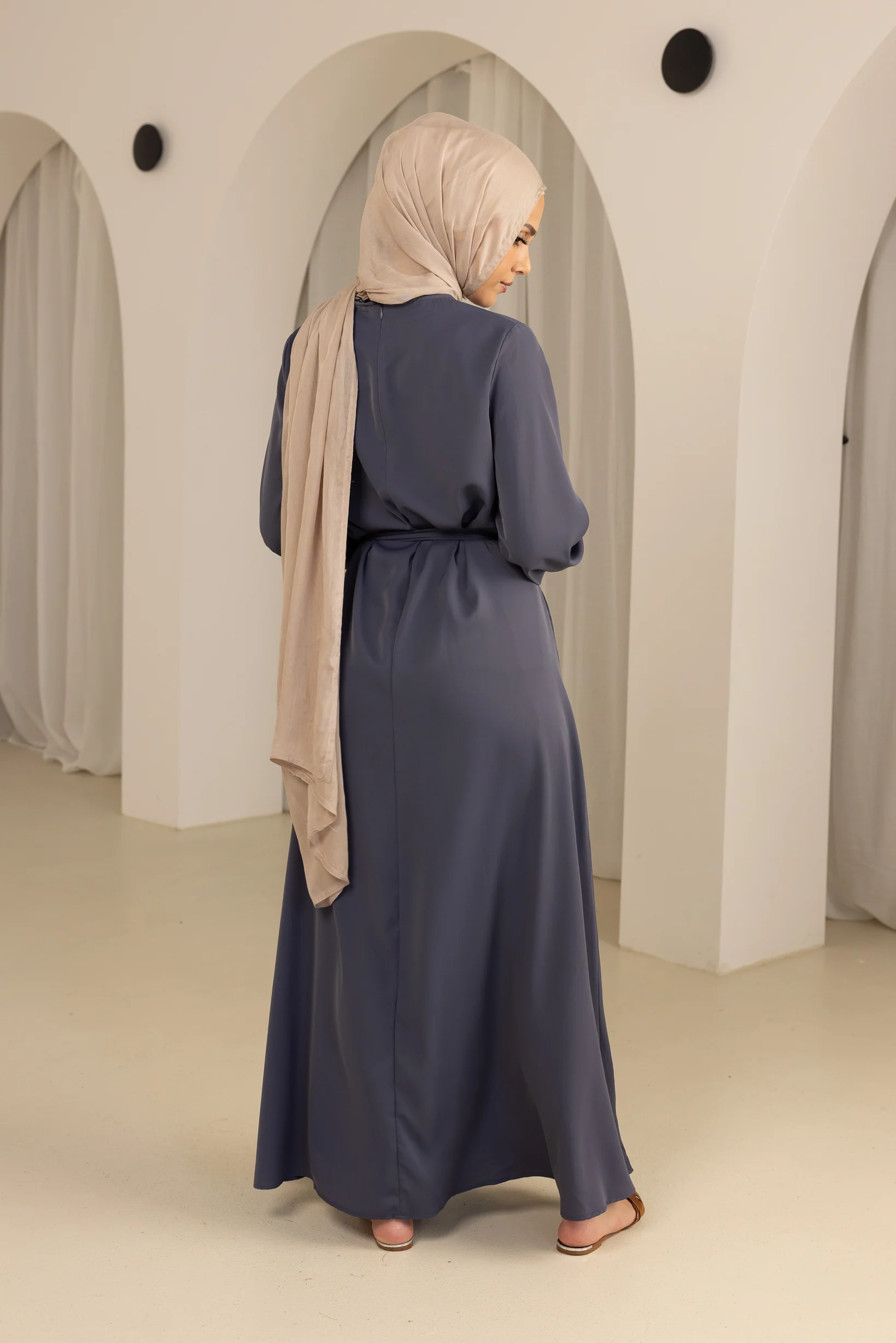 Closed Sleeve Abaya - Shades of Blue - Image 8