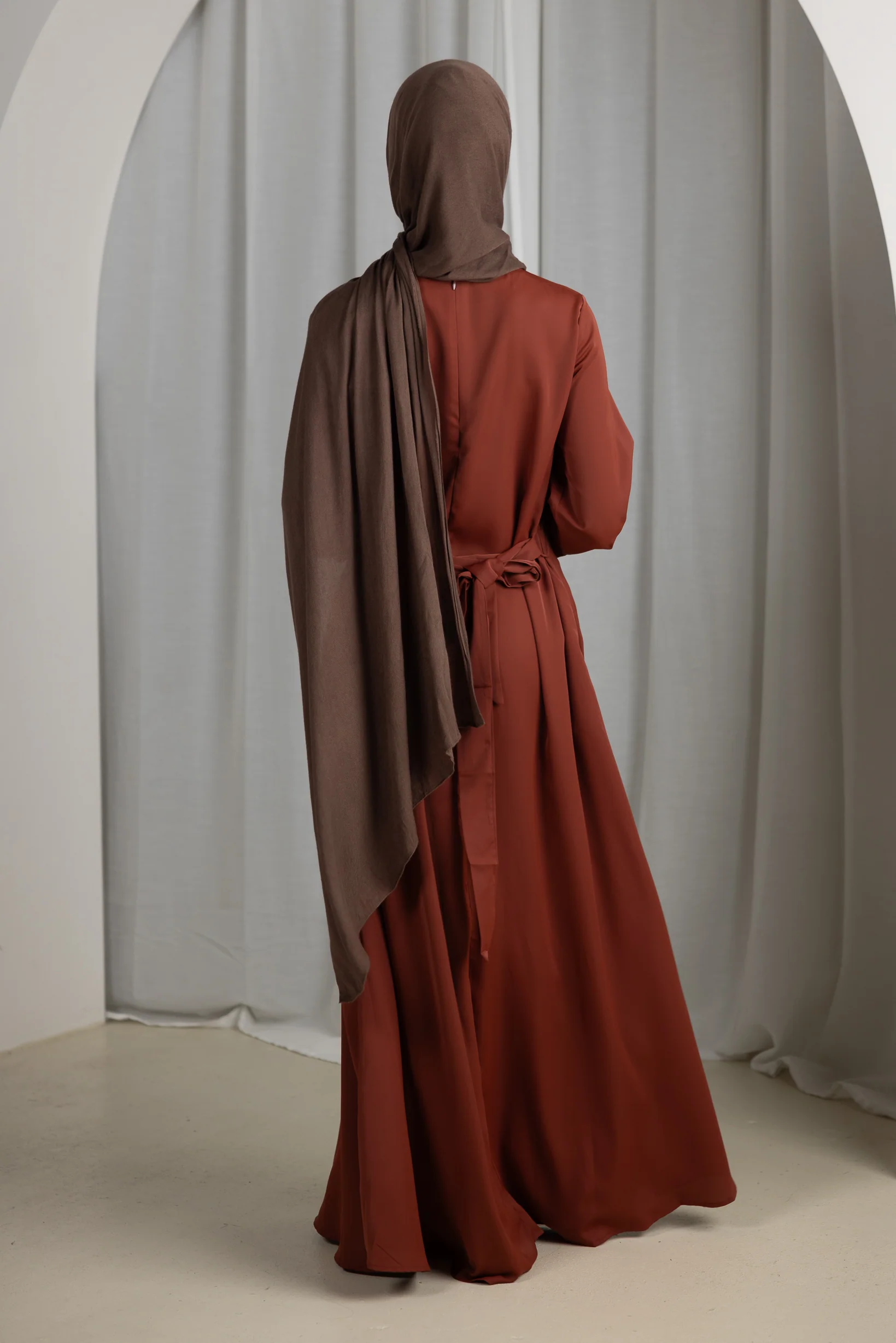 Closed Sleeve Abaya - Shades of Brown - Image 12