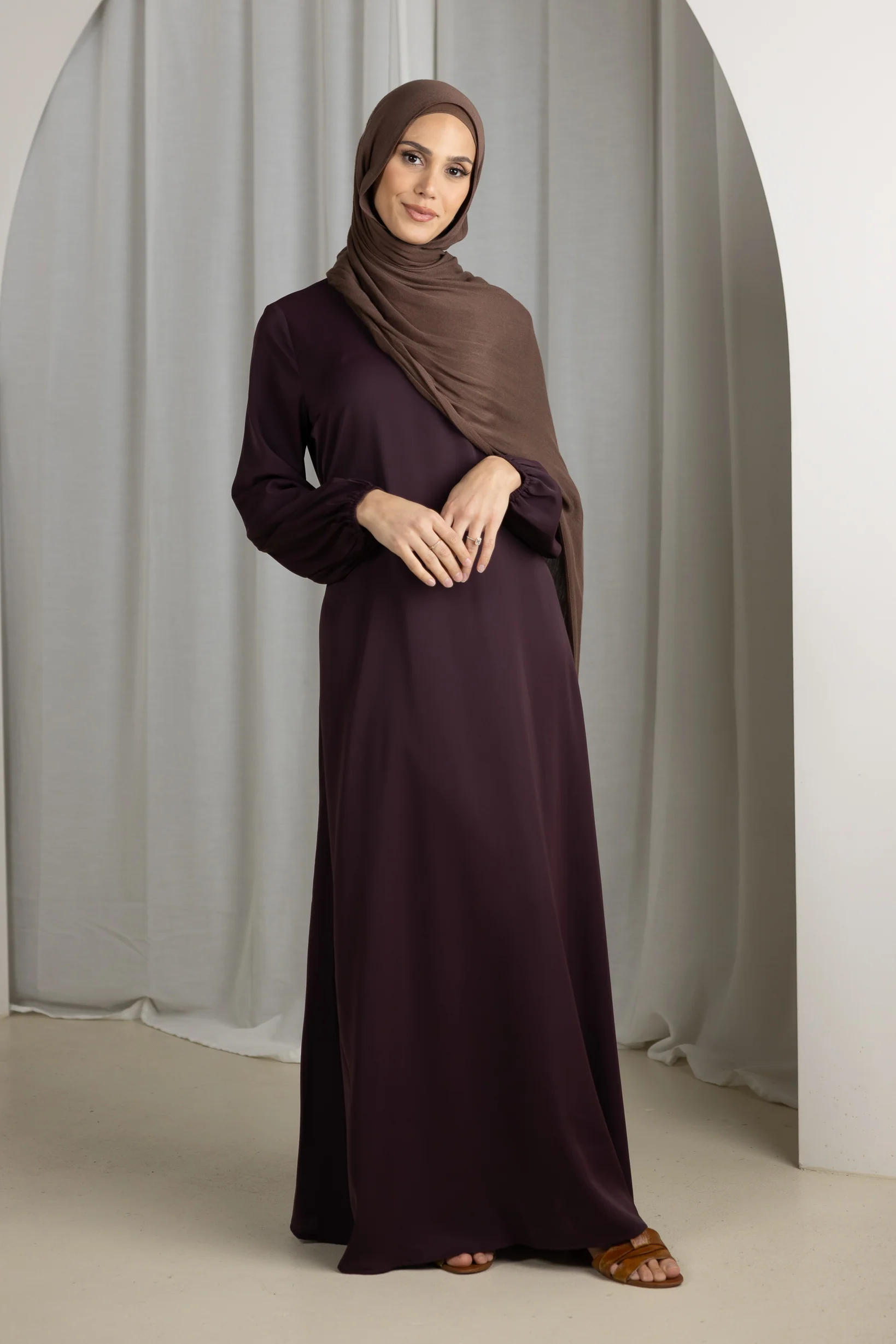 Closed Sleeve Abaya - Shades of Brown - Image 13
