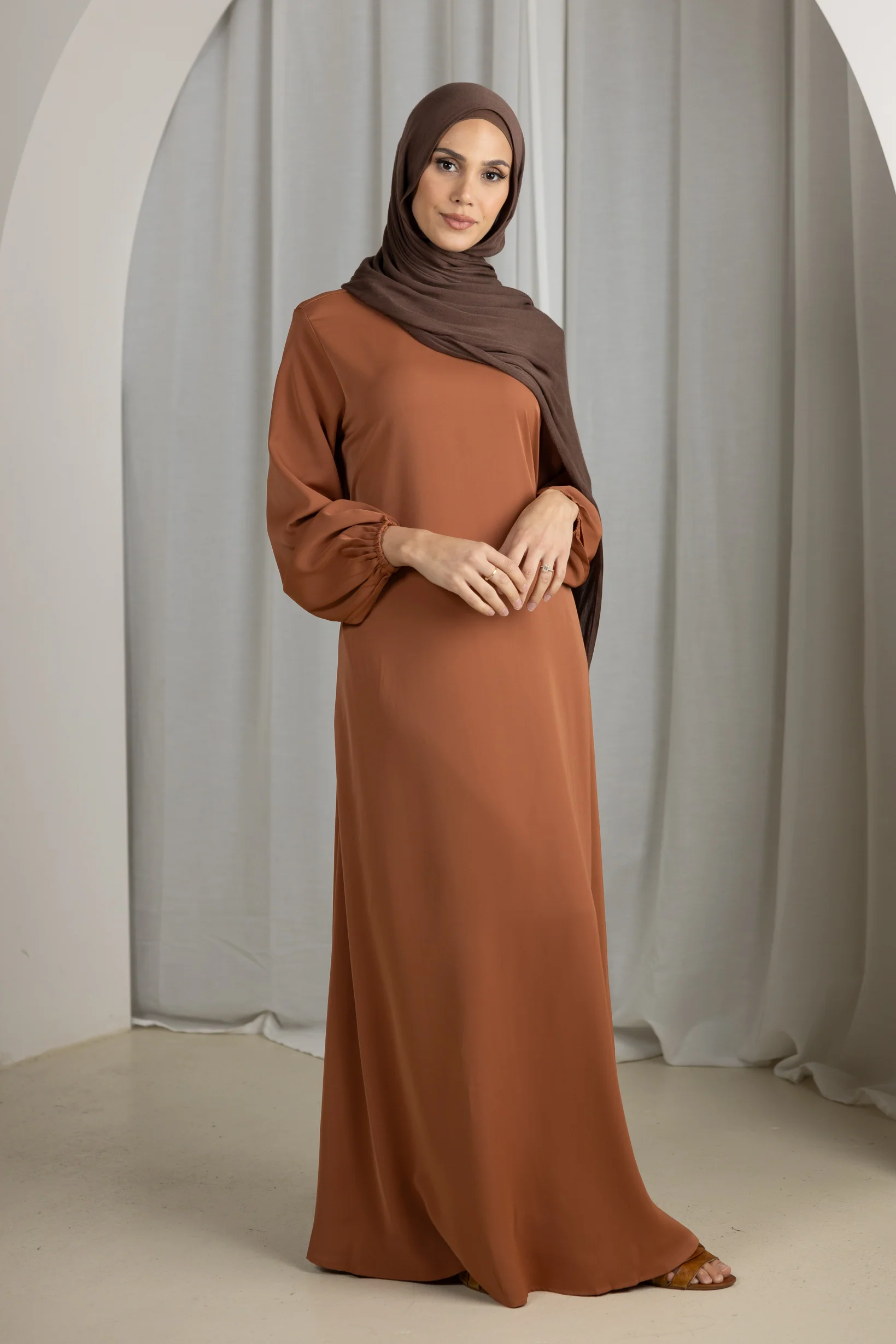 Closed Sleeve Abaya - Shades of Brown - Image 17