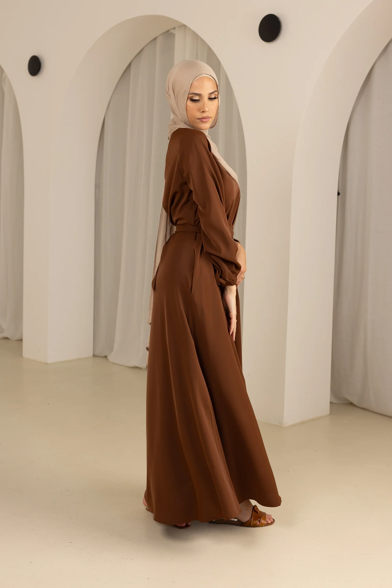 Closed Sleeve Abaya - Shades of Brown - Image 24