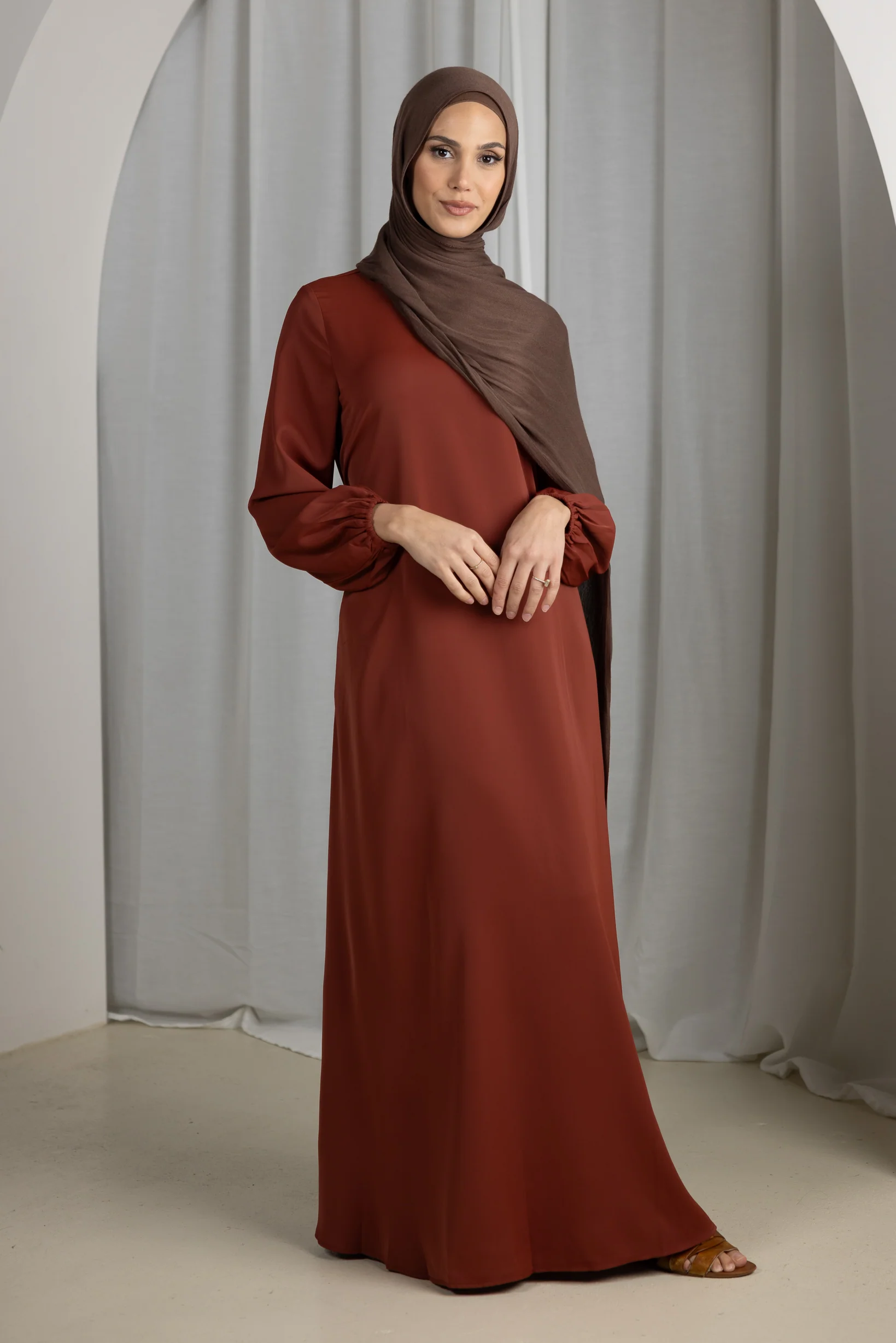 Closed Sleeve Abaya - Shades of Brown - Image 9