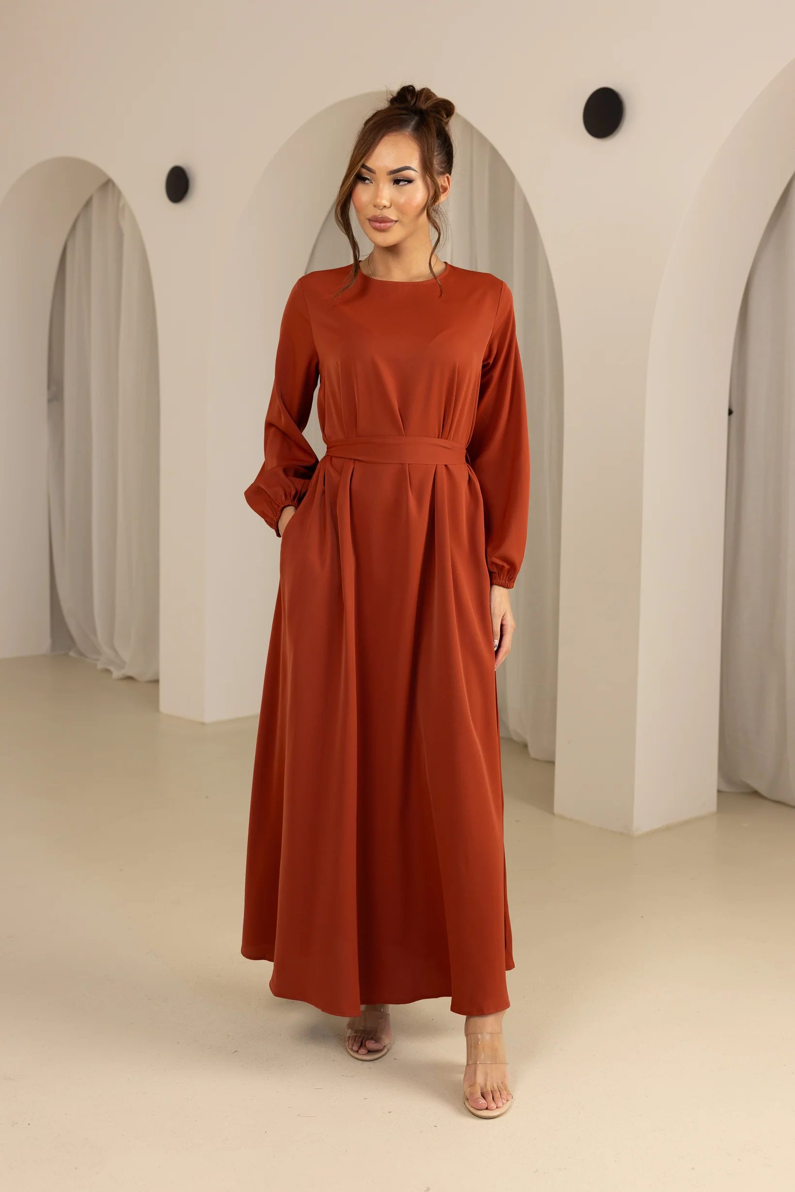 Closed Sleeve Abaya - Shades of Red - Image 2