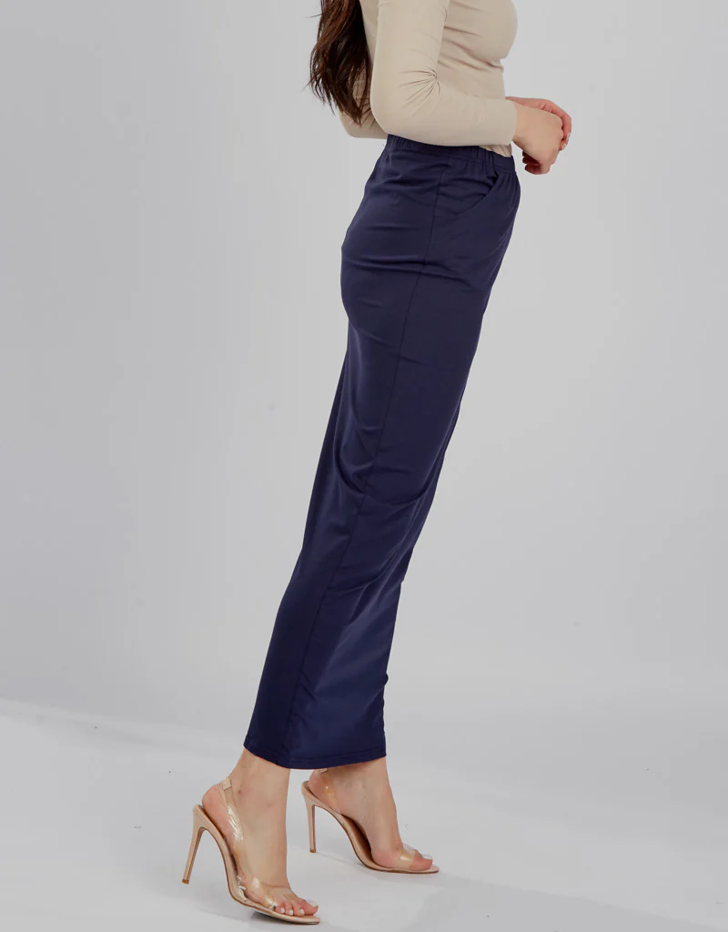 Cotton Pocket Pencil Skirt - Image 15