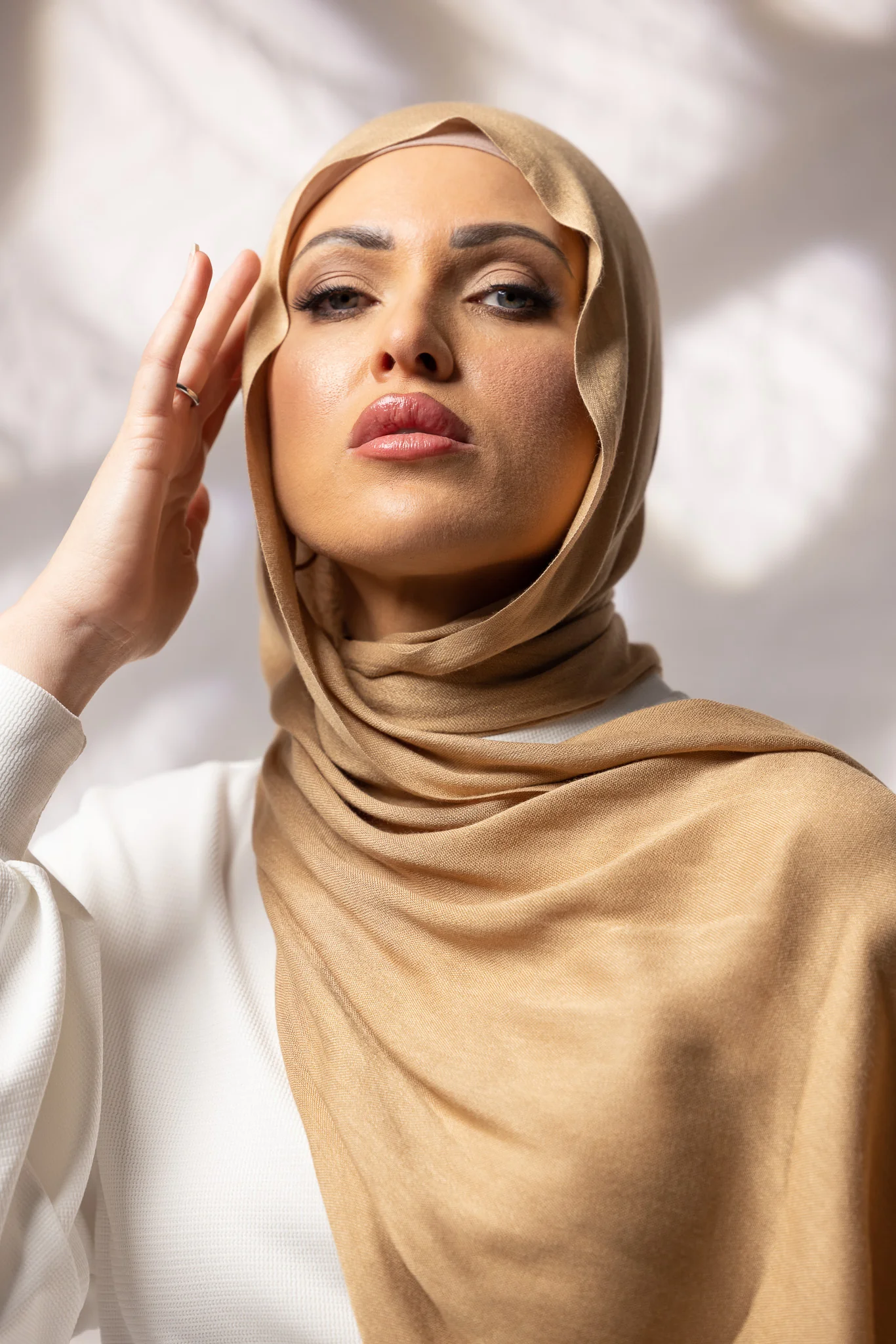 Cotton Tassleless Shawl - Shades of Light Brown - Image 7