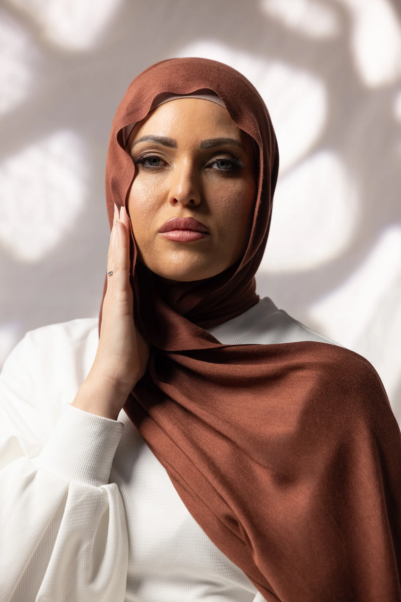 Cotton Tassleless Shawl - Shades of Red - Image 6