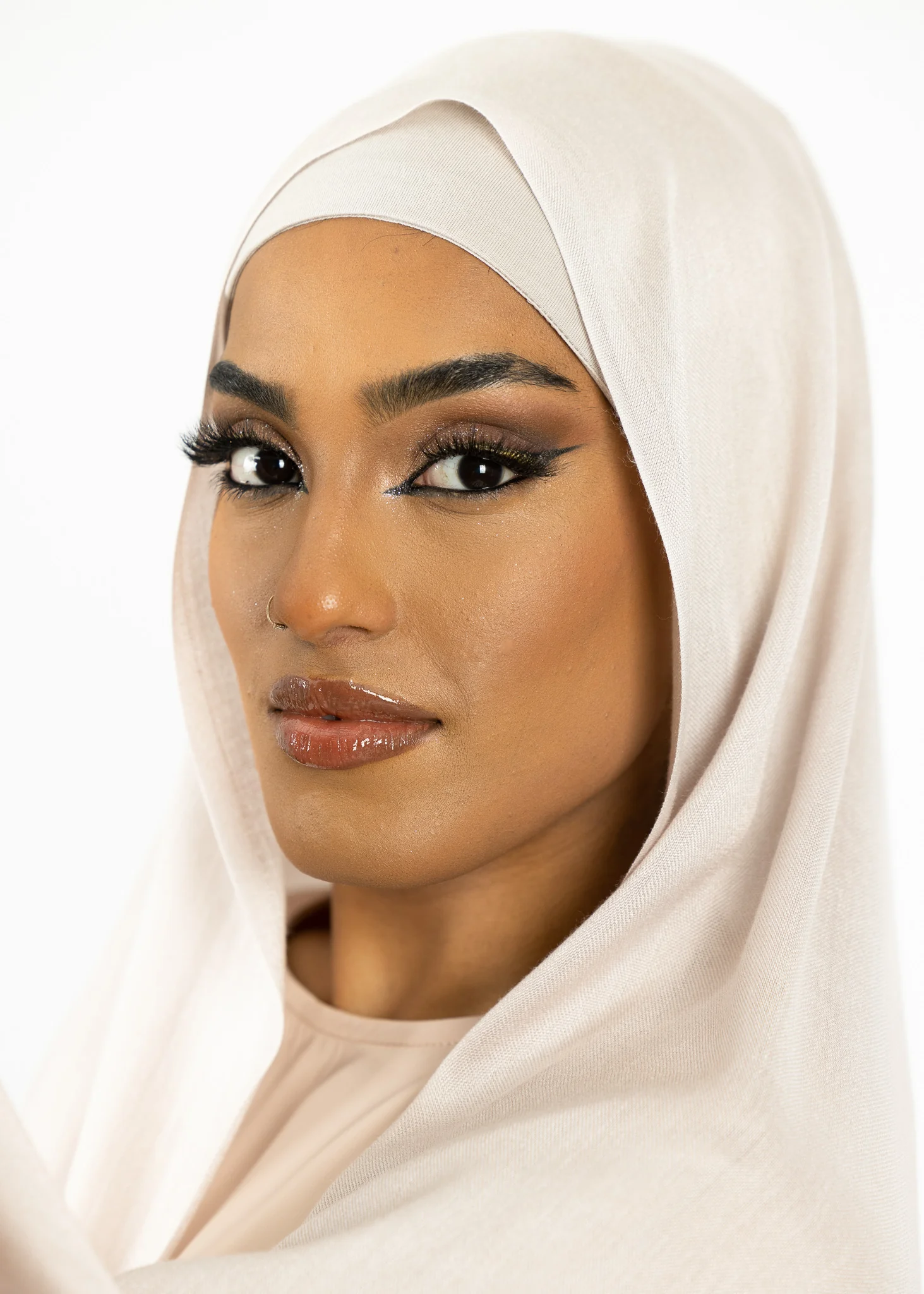 Cotton Tassleless Shawl - Shades of White - Image 12