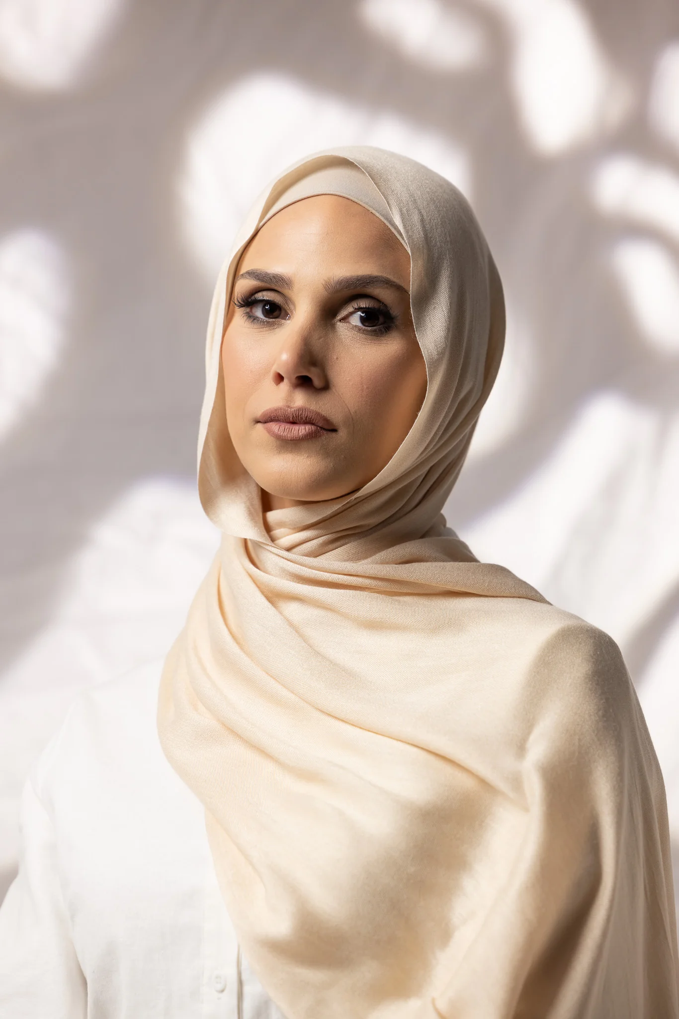 Cotton Tassleless Shawl - Shades of White - Image 4