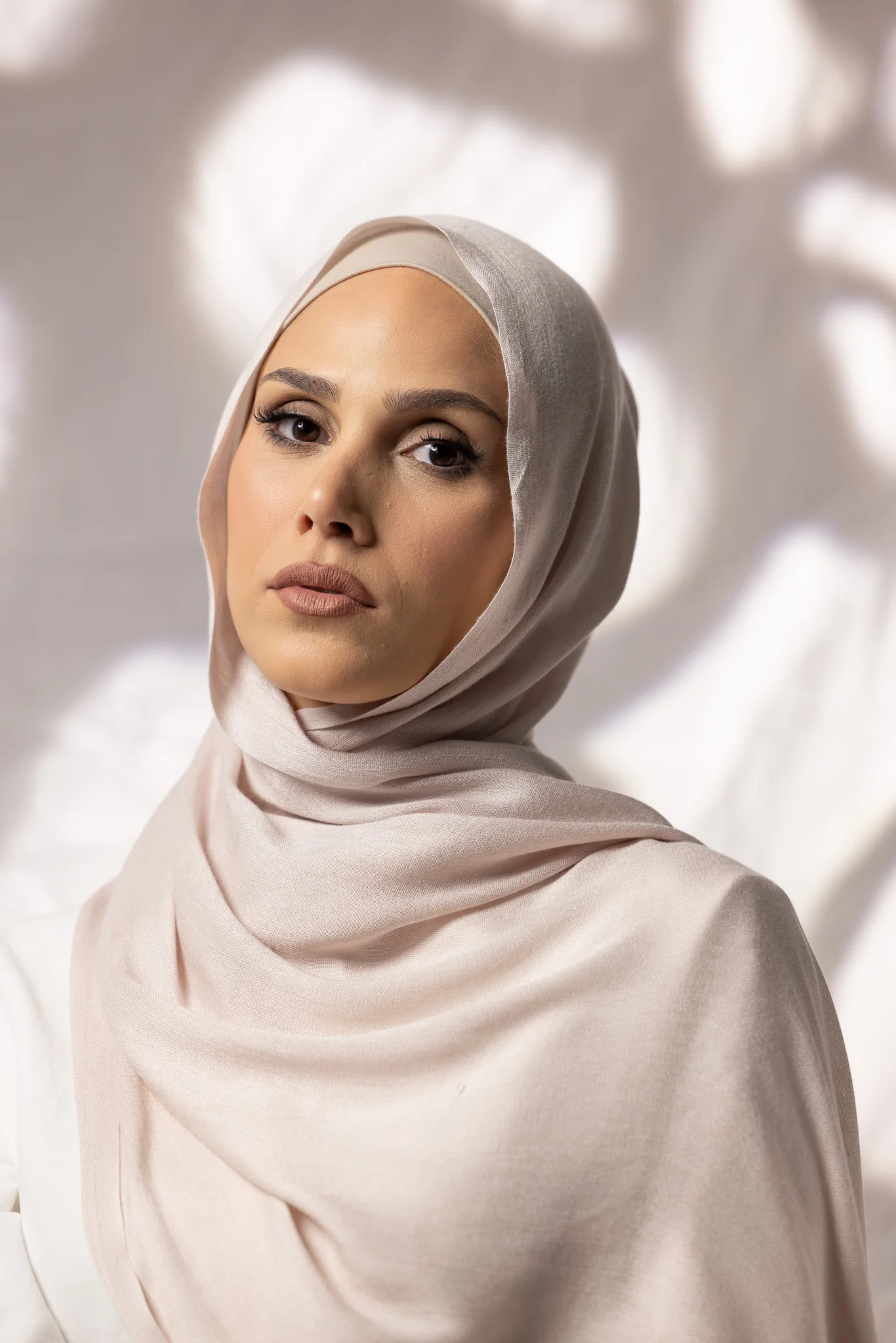 Cotton Tassleless Shawl - Shades of White - Image 7