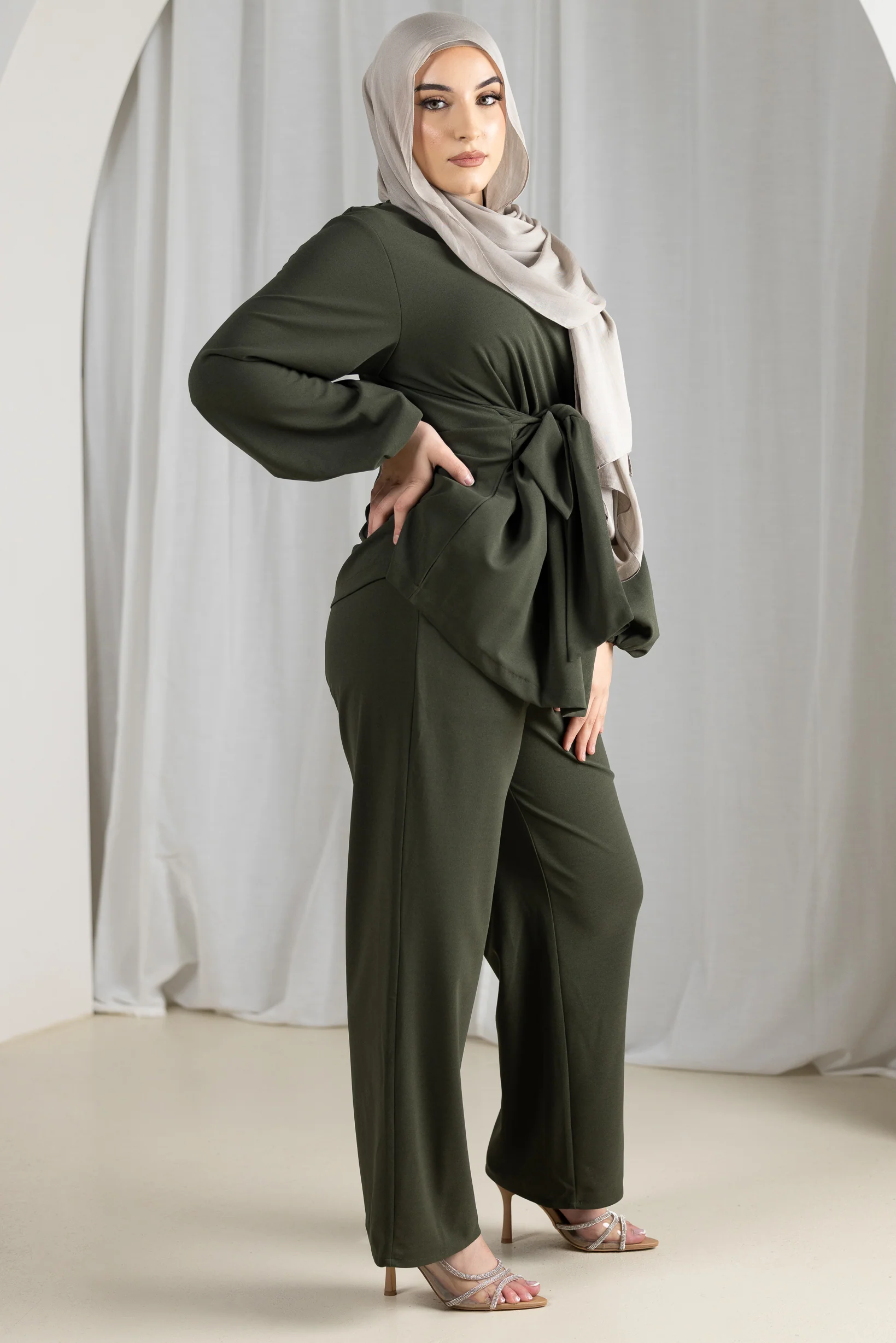 Demour Pants & Top Set - Image 10