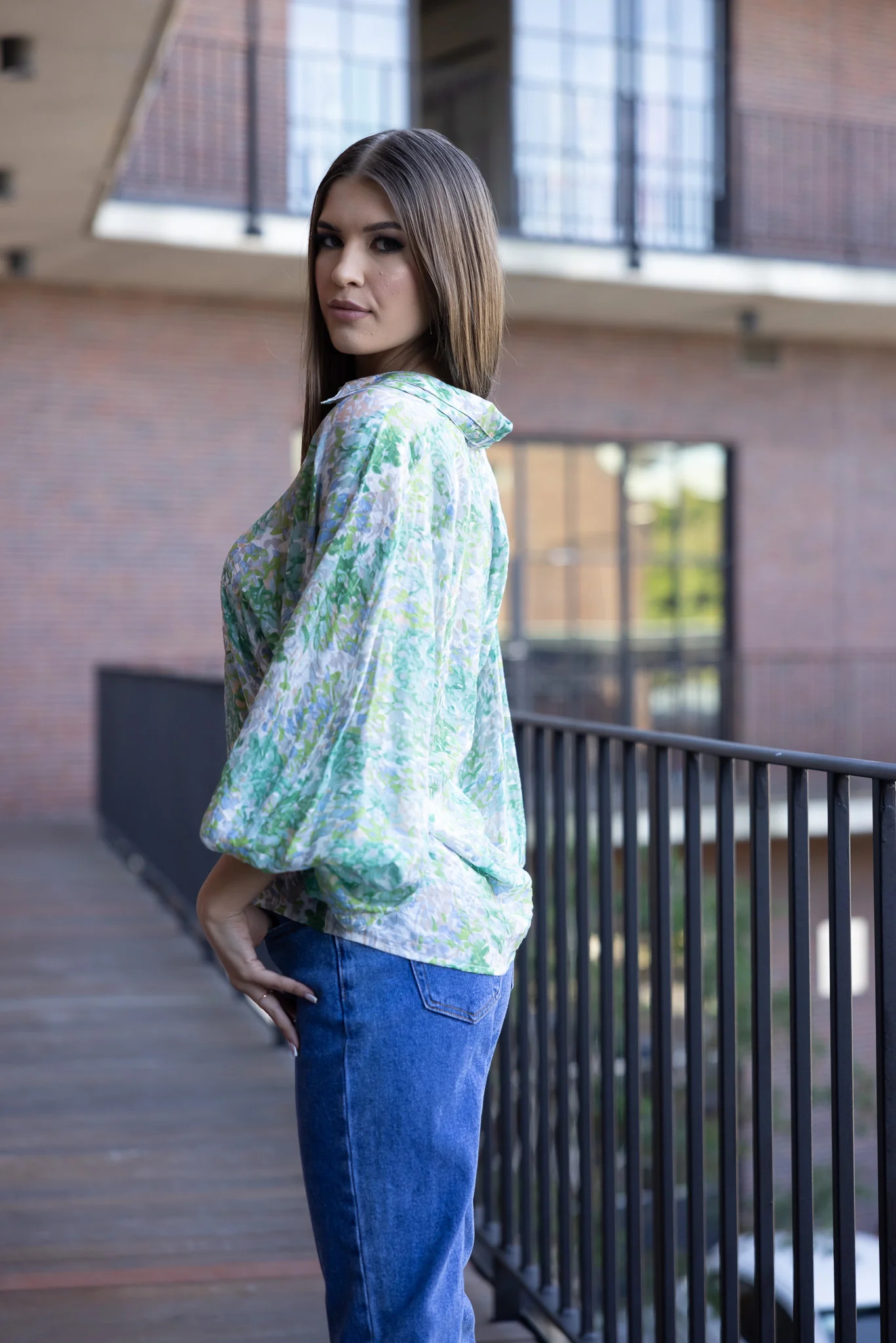 Dual Collar Print Shirt - Image 2