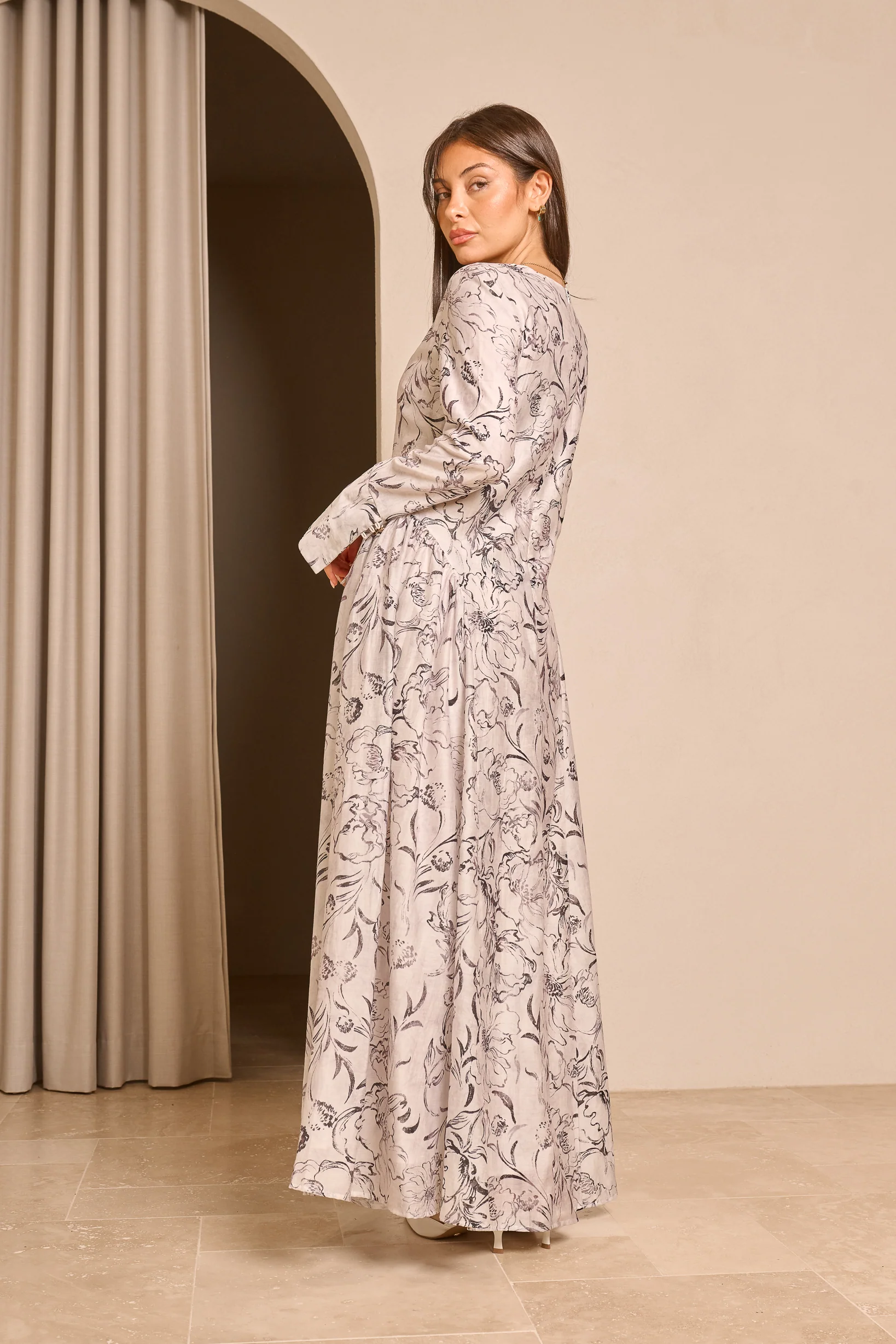 Èlan Samra Dress - Image 4