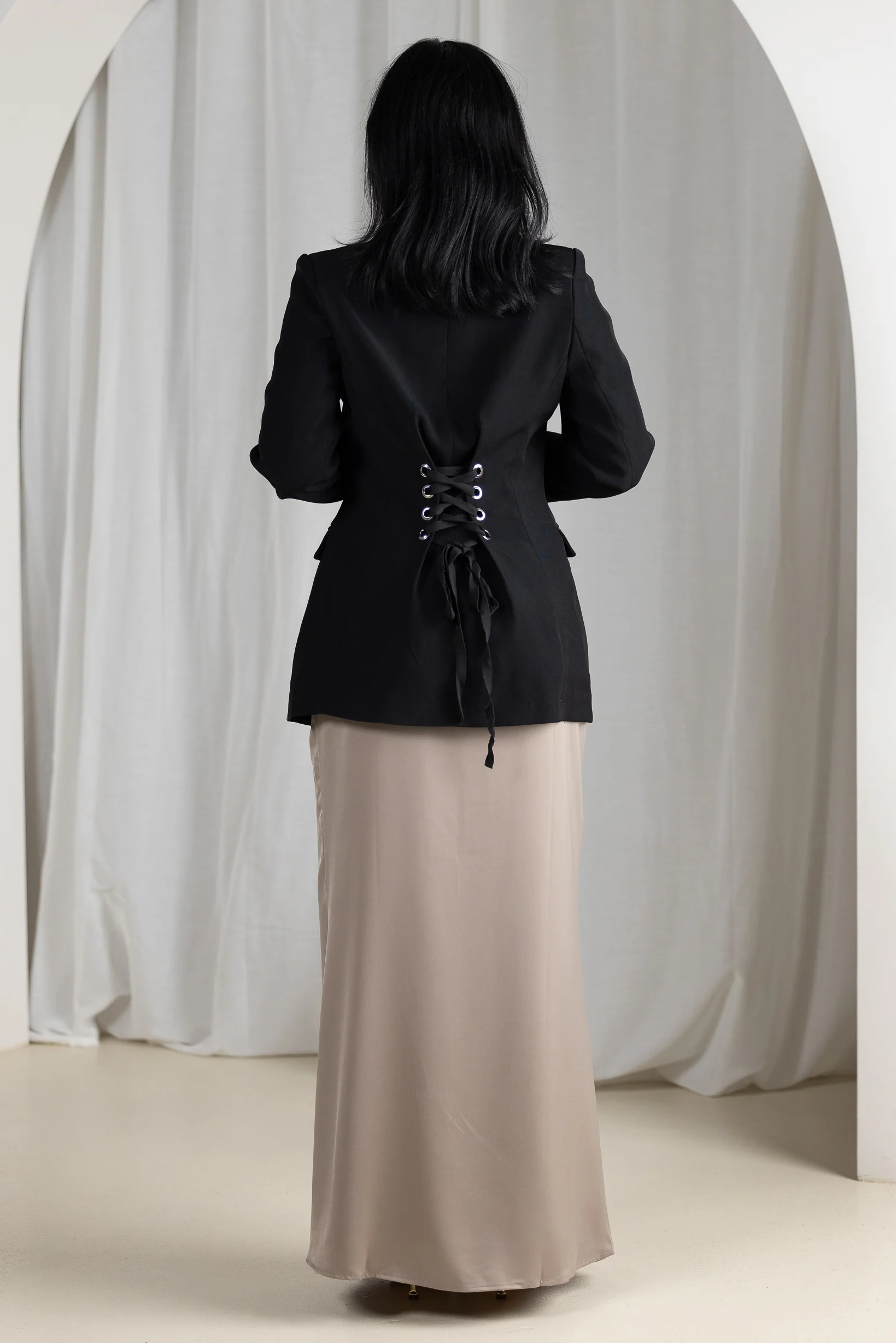 Eminent Lace Back Blazer - Image 4