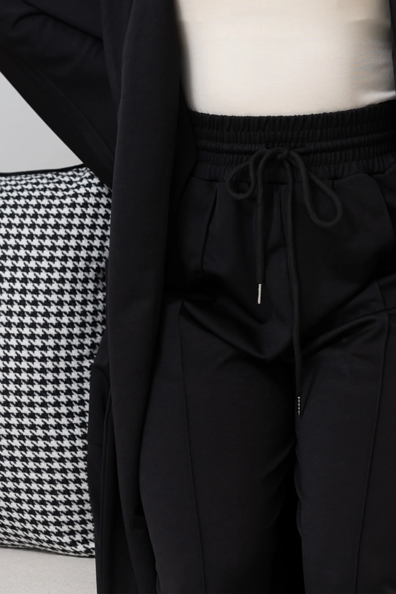 Enola Detailed Pants - Image 2