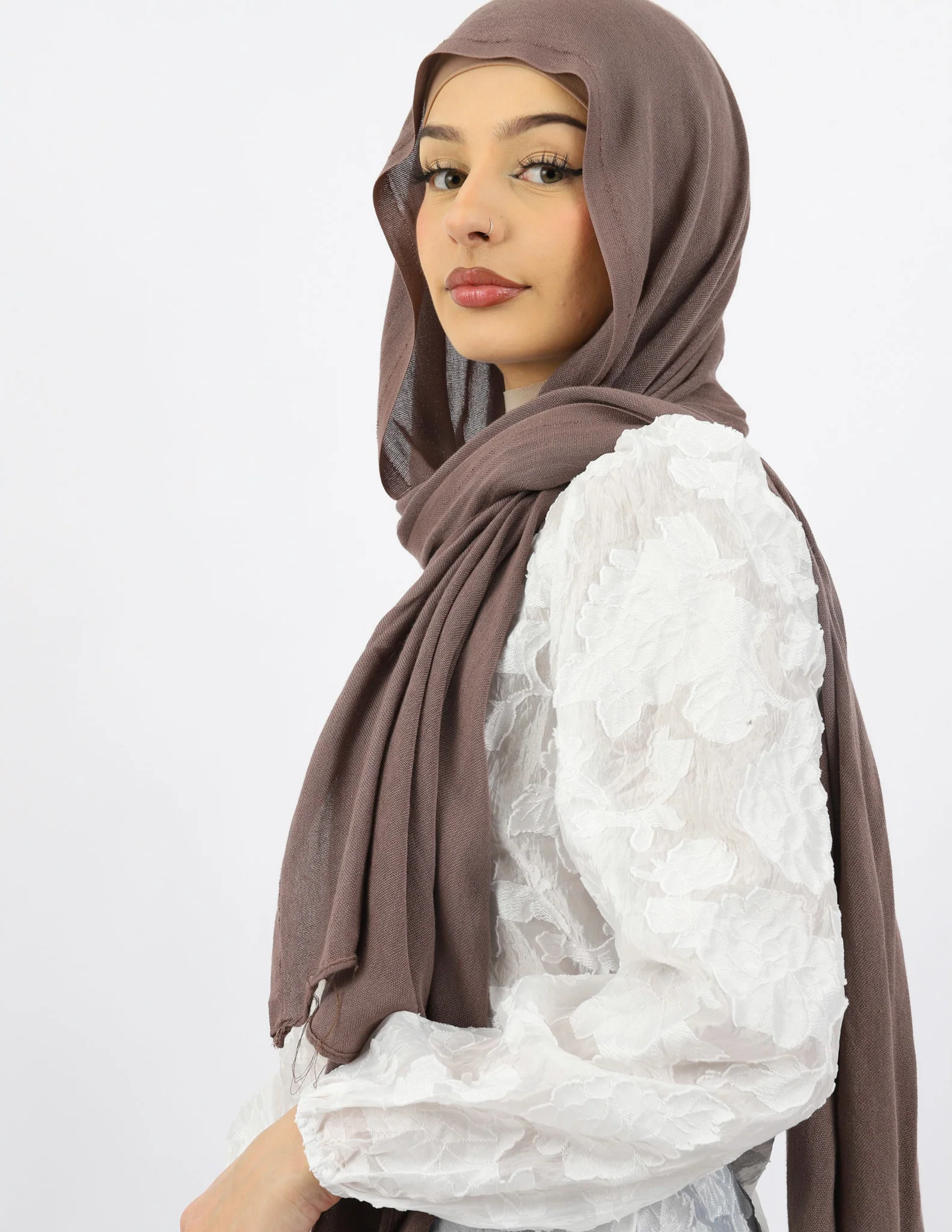 Escape High Neck Vintage Lace Blouse - Image 2