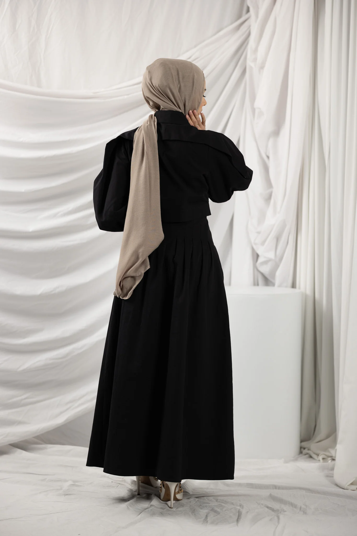 Farah Detailed Zip Jacket - Image 12