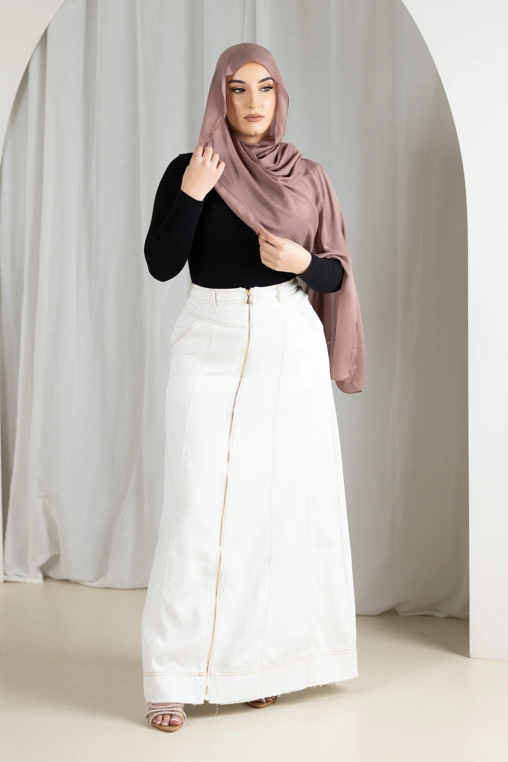 Fray Hem Zip Skirt - Image 3