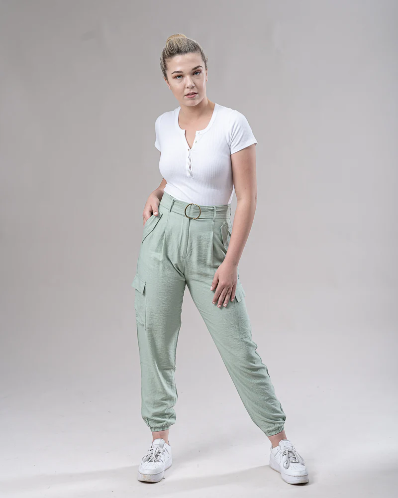 Iris Chino - Image 4