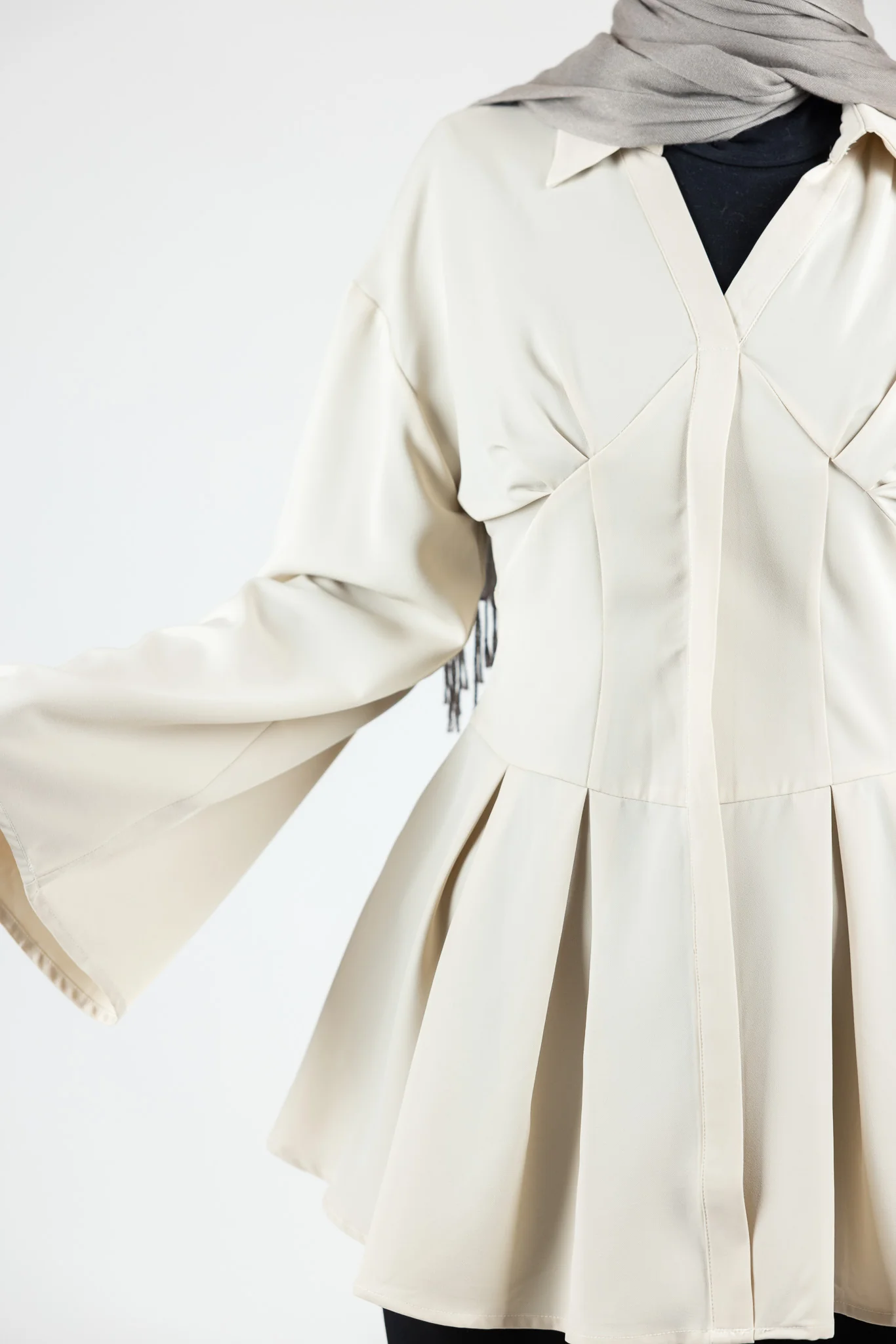 Isadora Detailed Blouse - Image 8