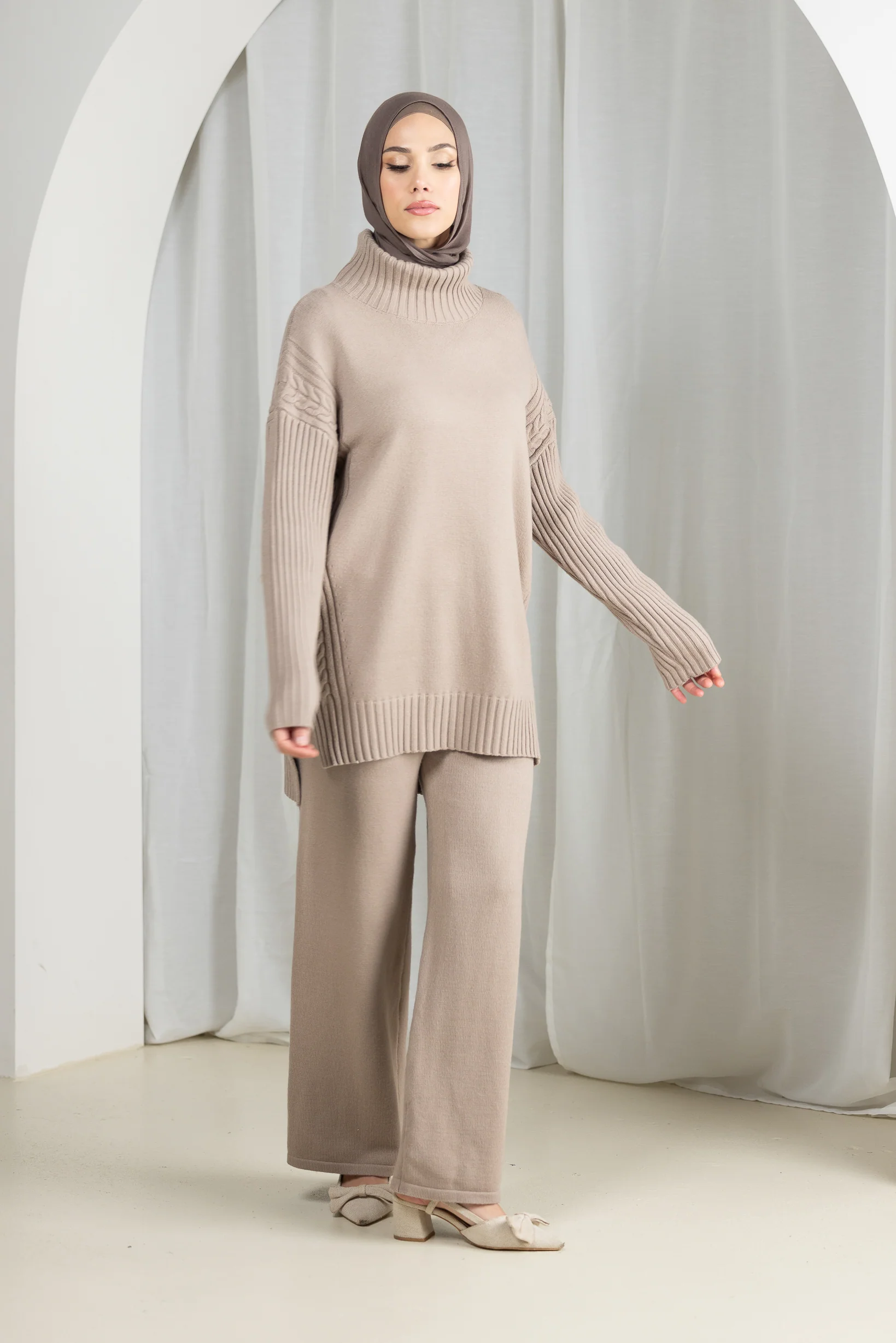 Jira Knit Set - Image 2