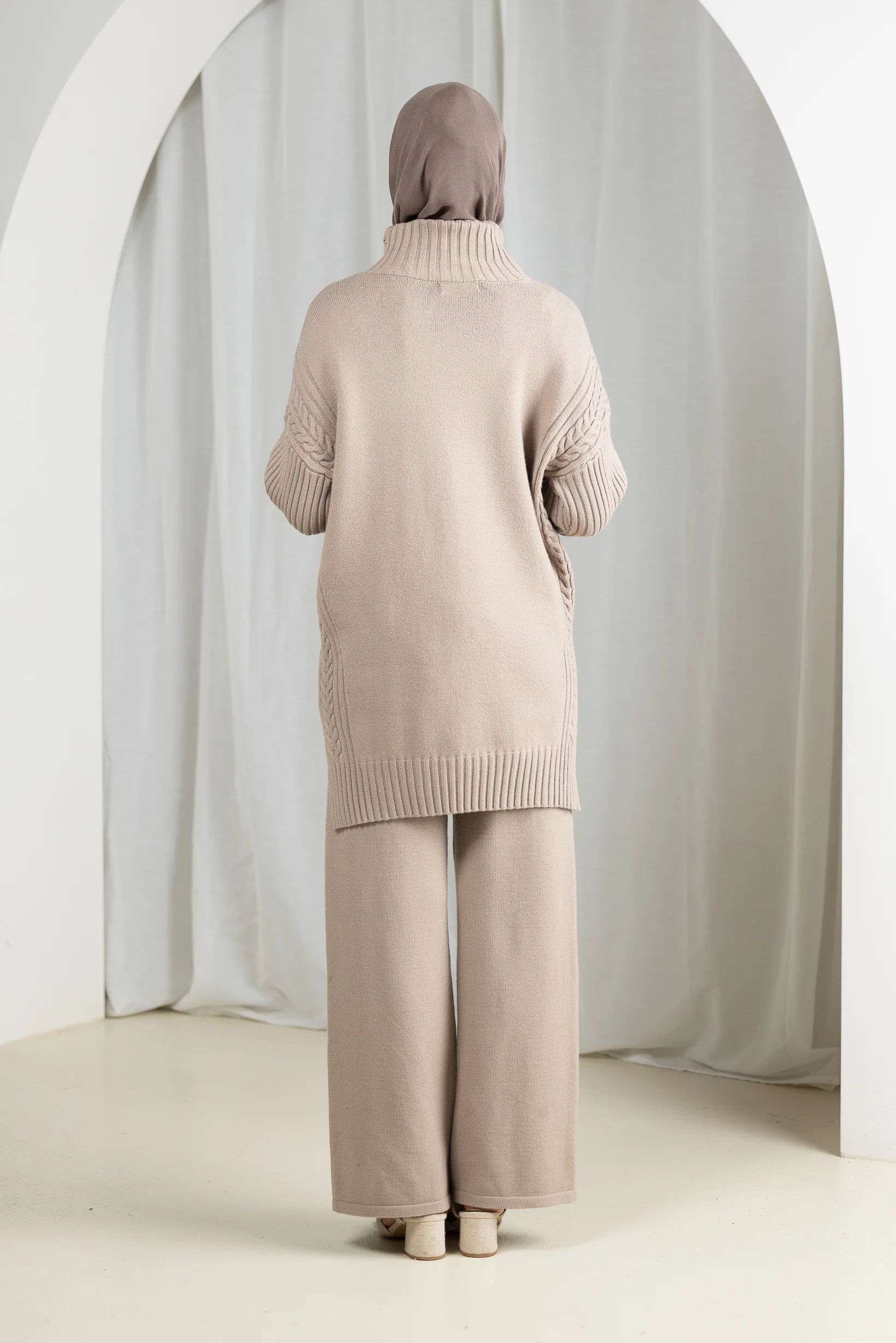Jira Knit Set - Image 3