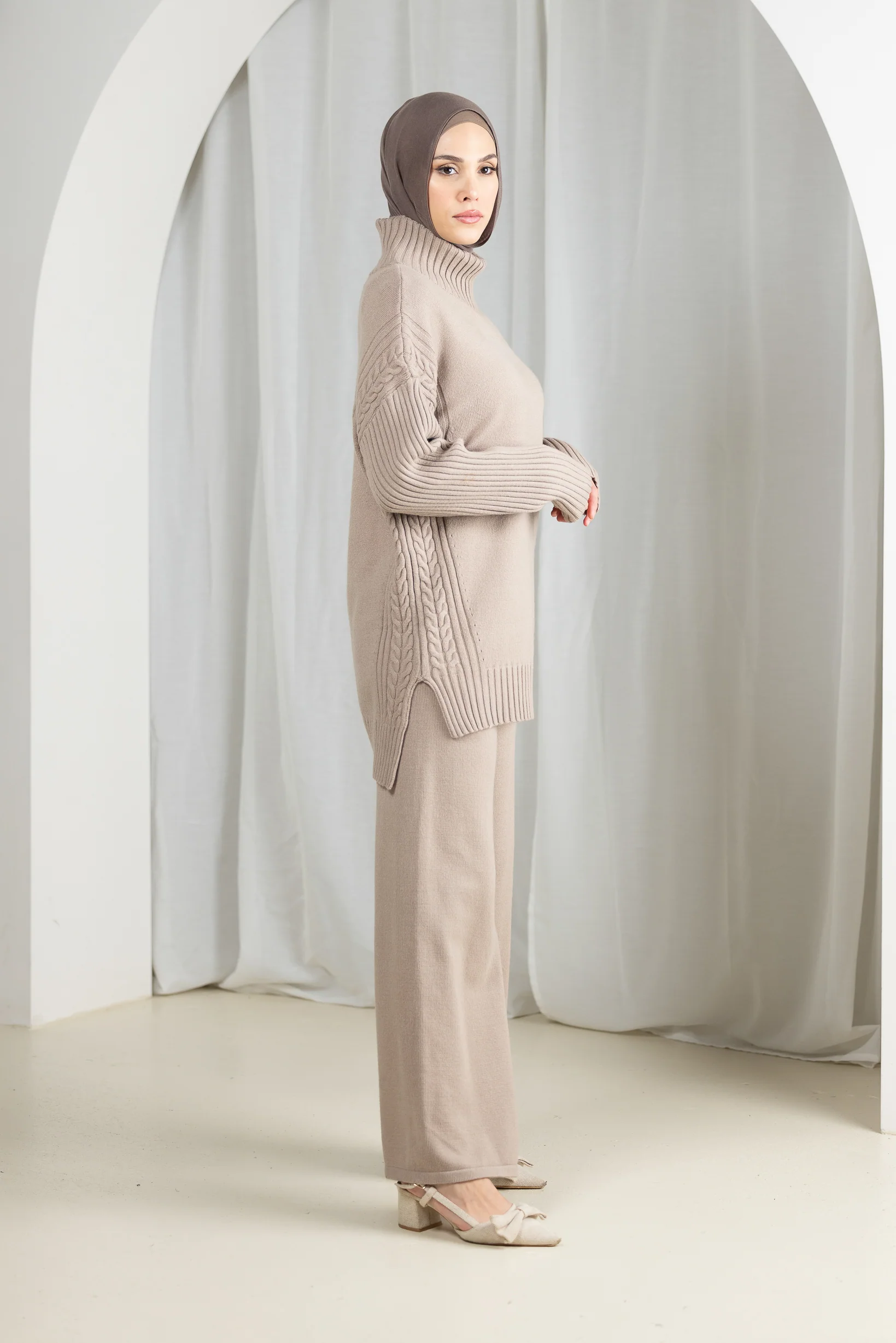 Jira Knit Set - Image 4