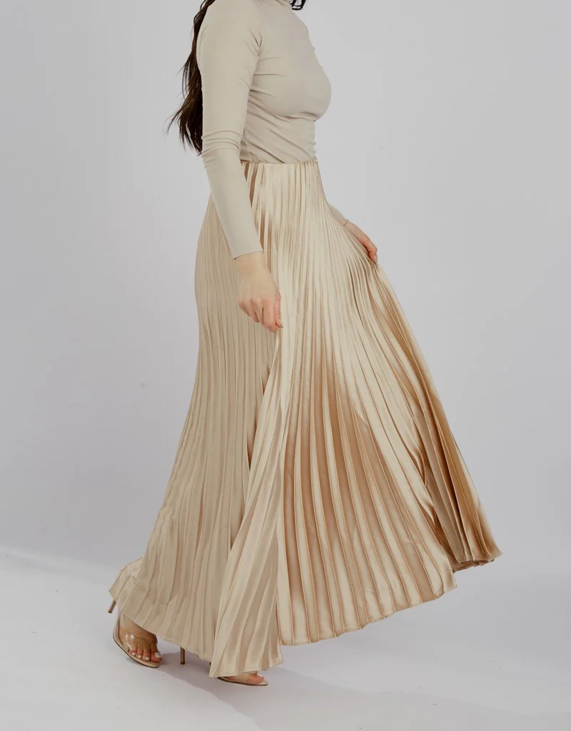 Jovial Pleat Skirt - Image 10