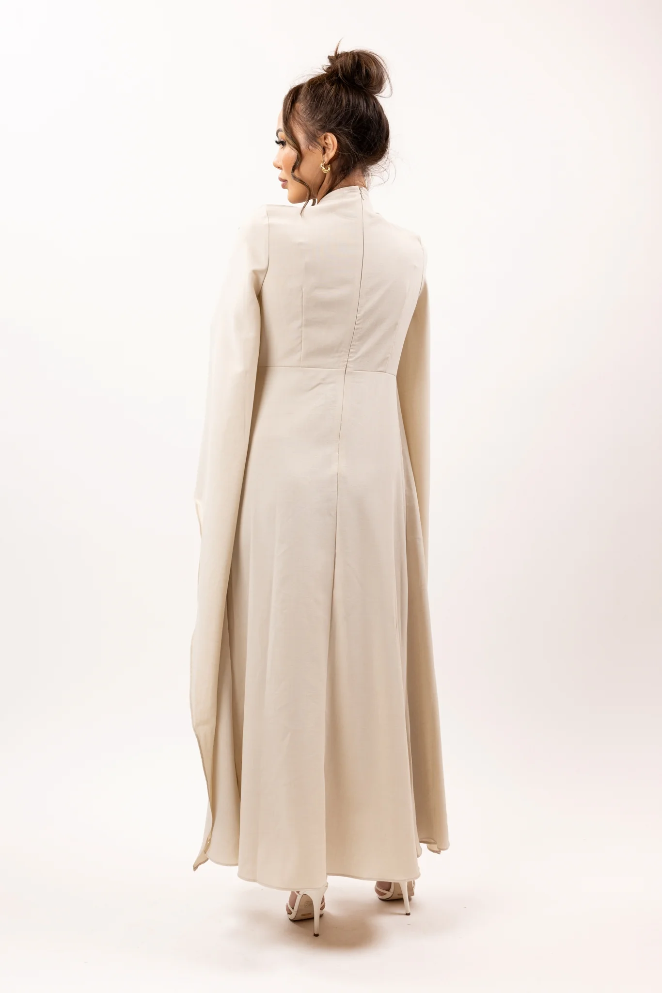 Julita Twist Detail Maxi Dress - Image 5