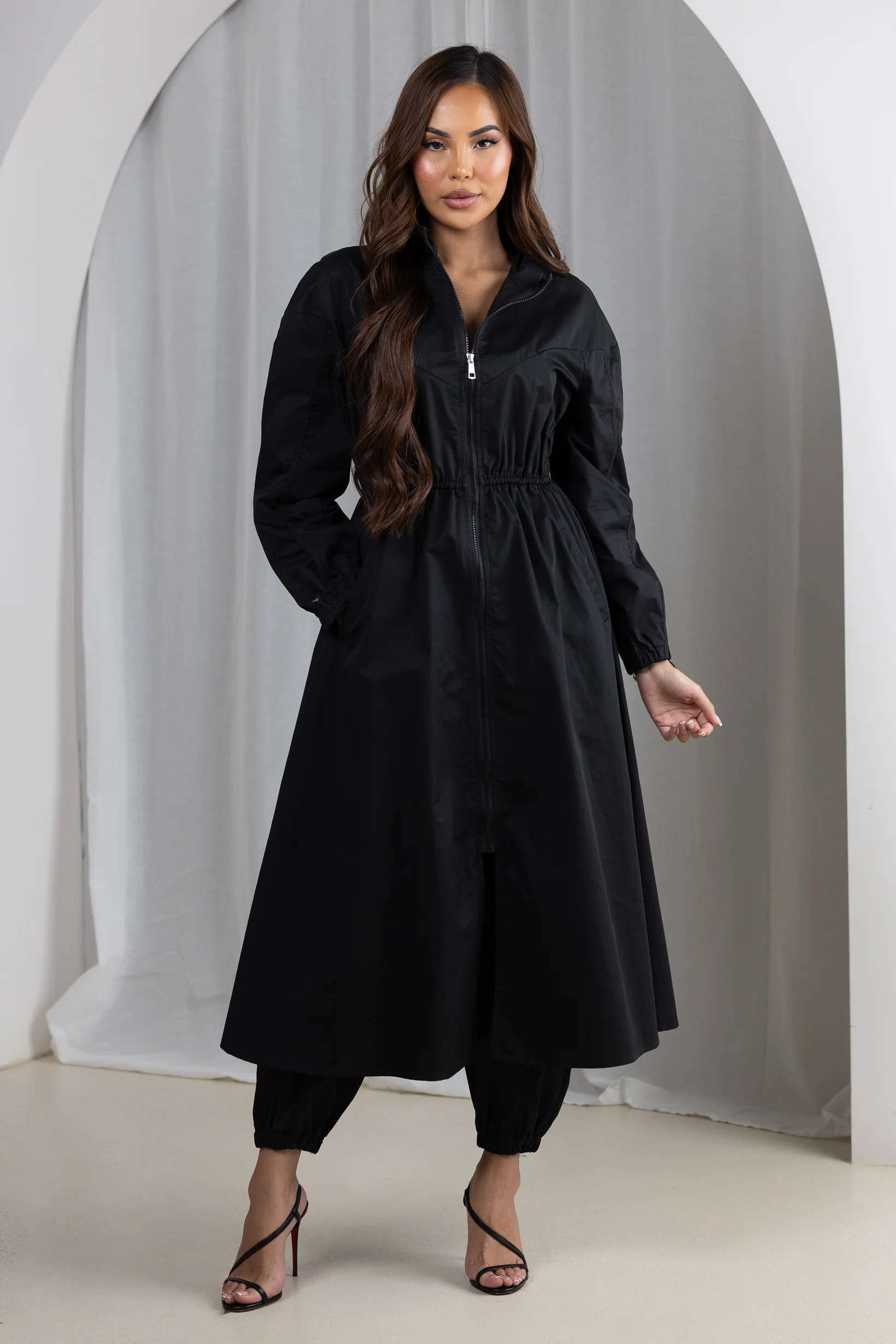 Modelle/Move Stitchline Zip Jacket - Image 5