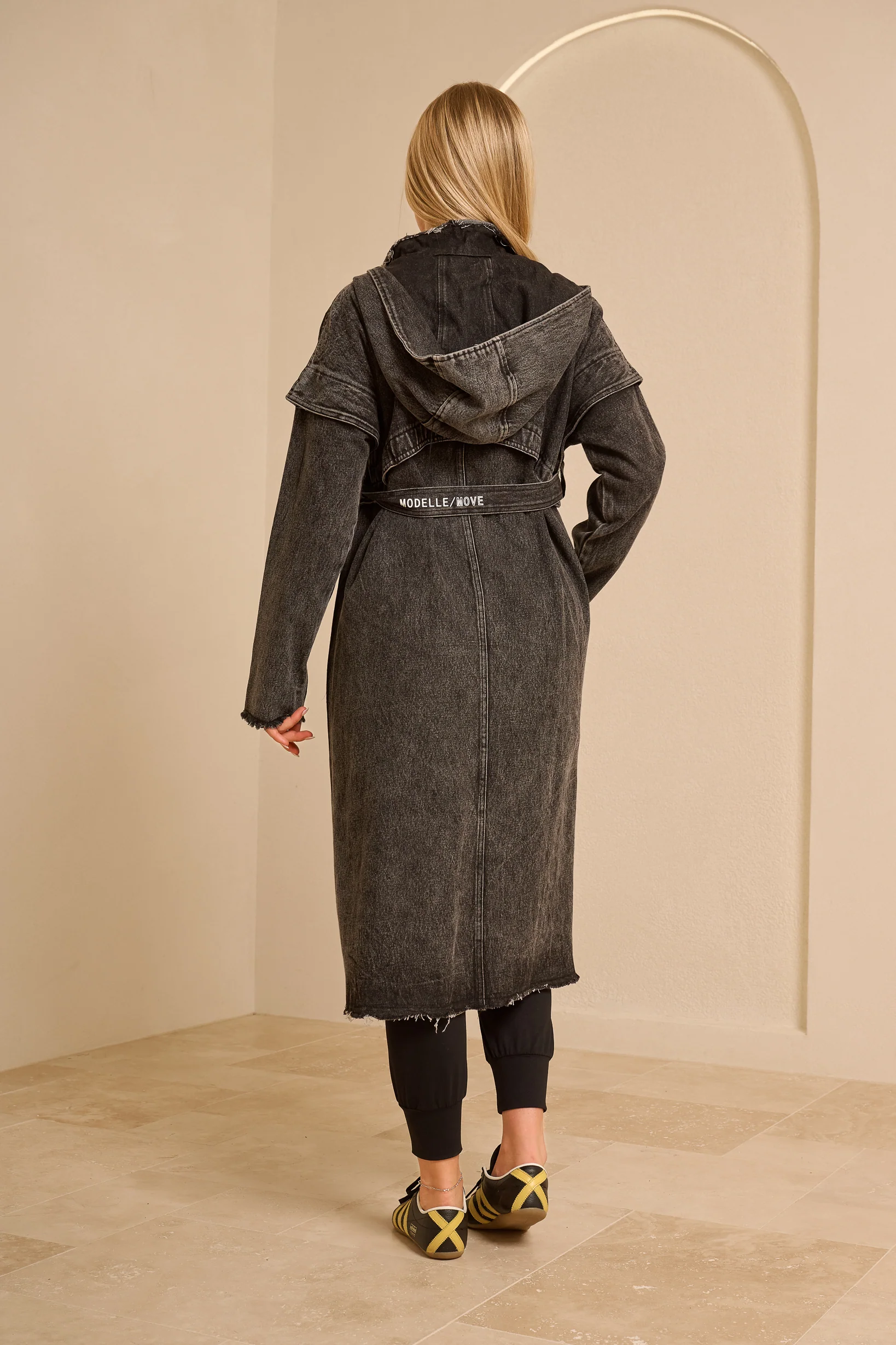 Modelle/Move Aurum Denim Trench - Image 14