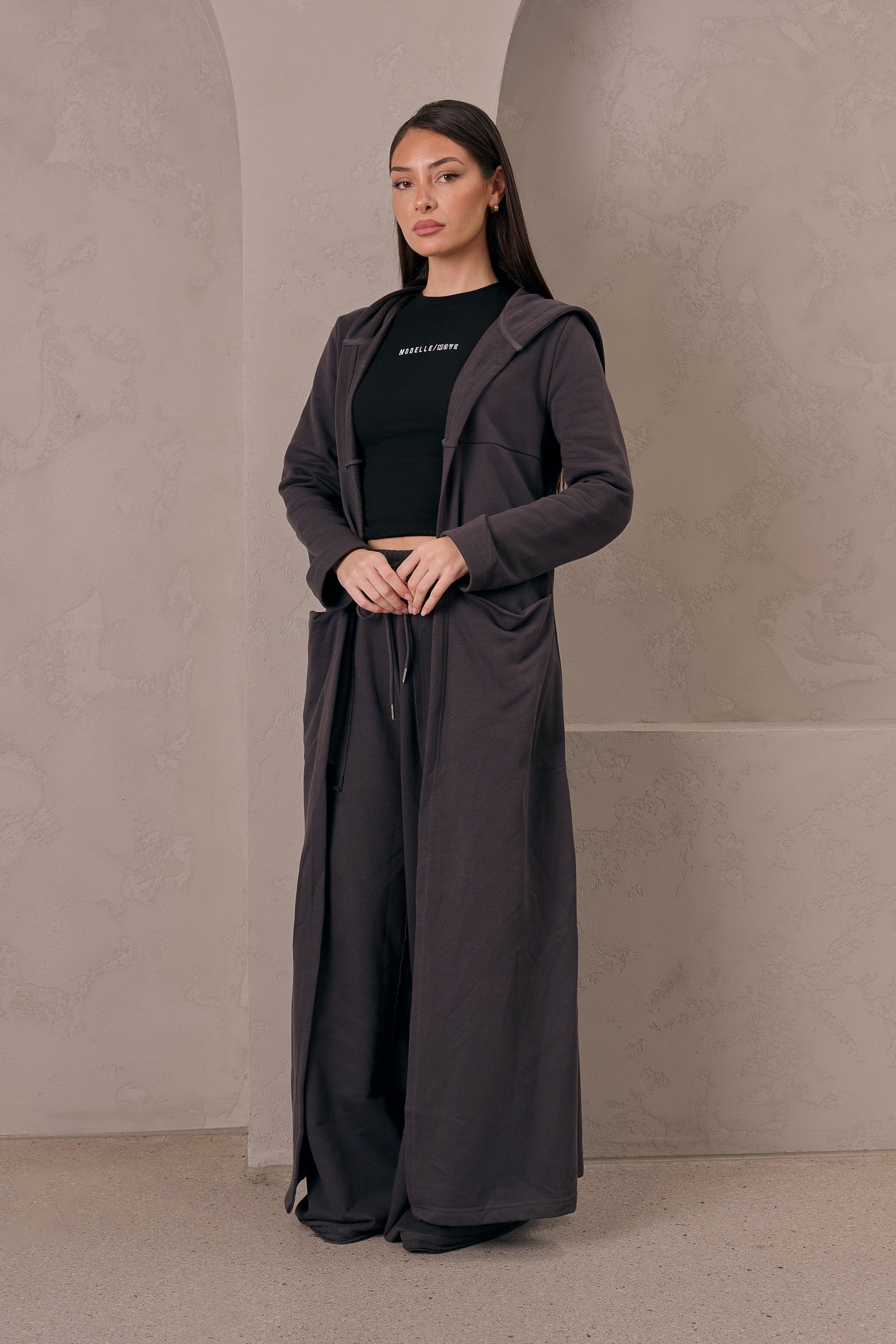 Modelle/Move Bare Thread Hooded Cardigan - Image 3