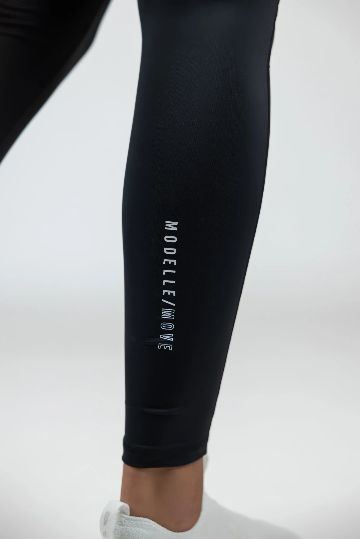 Modelle/Move Detailed Sport Leggings - Image 7