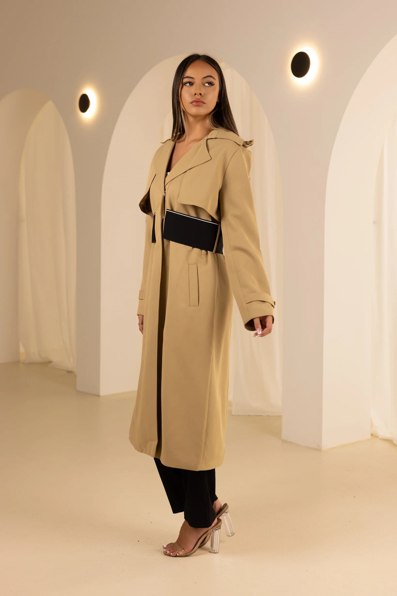 Modelle/Move Detailed Trench Coat - Image 5