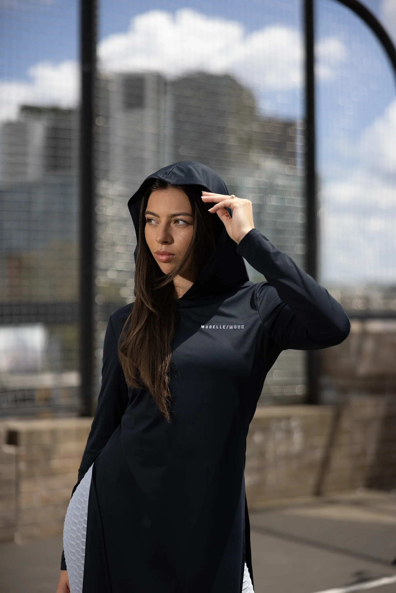Modelle/Move Dri Fit Split Hoody - Image 9