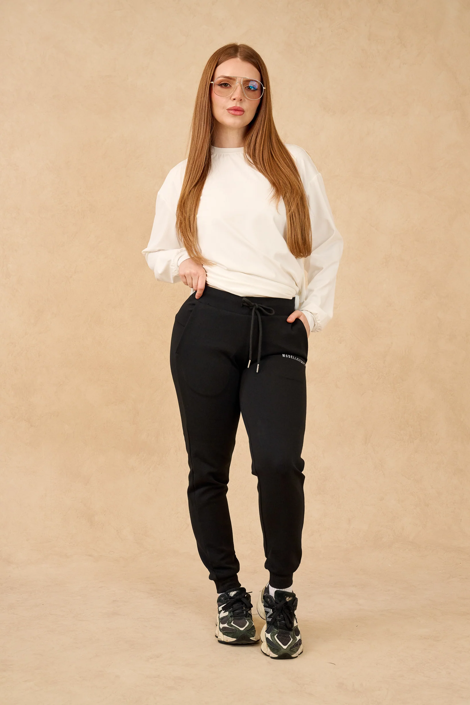 Modelle/Move Elementary Runner Pants - Image 2