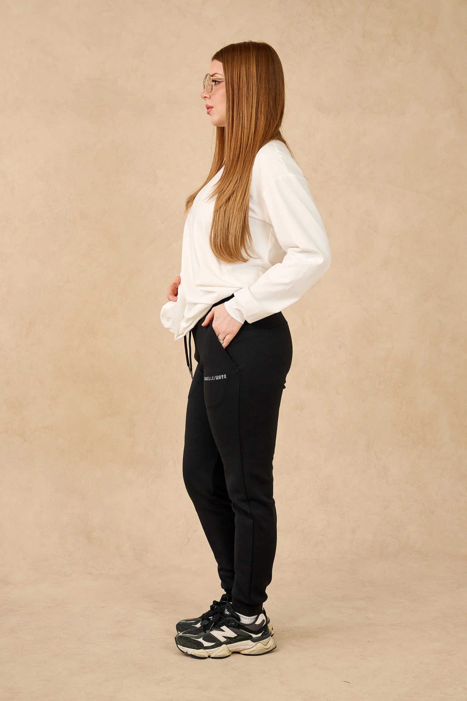 Modelle/Move Elementary Runner Pants - Image 3