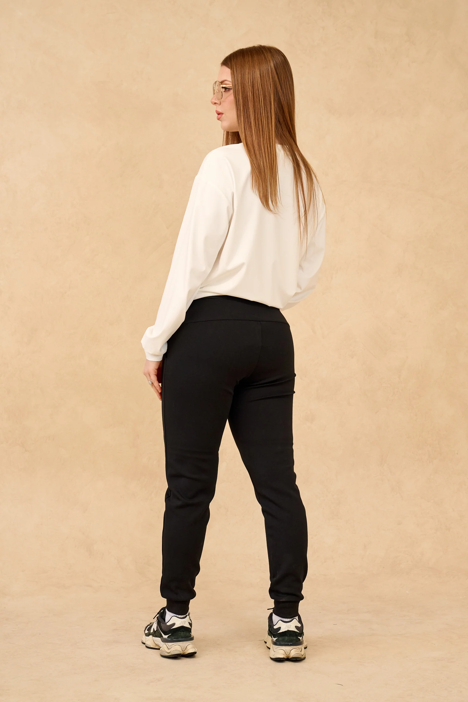 Modelle/Move Elementary Runner Pants - Image 4