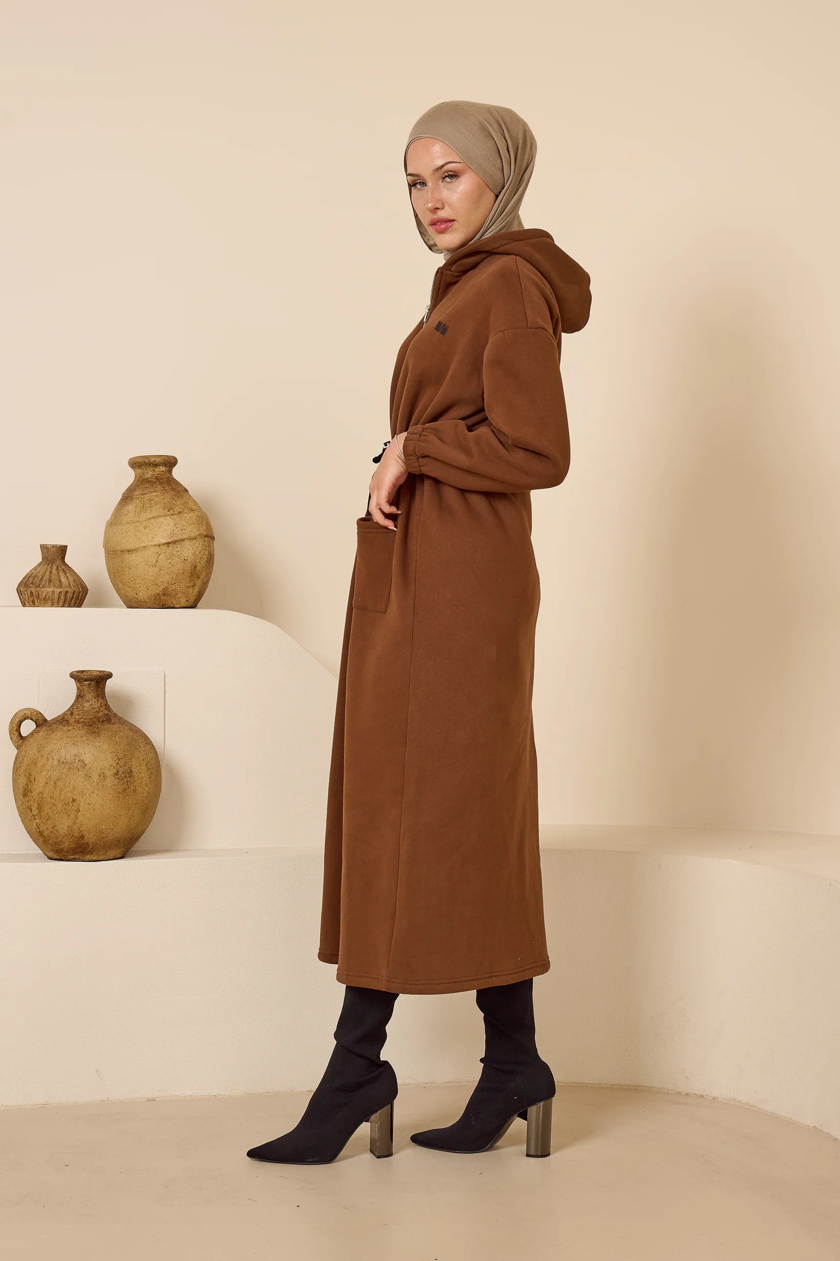 Modelle/Move Elementary Zip Jacket - Image 10